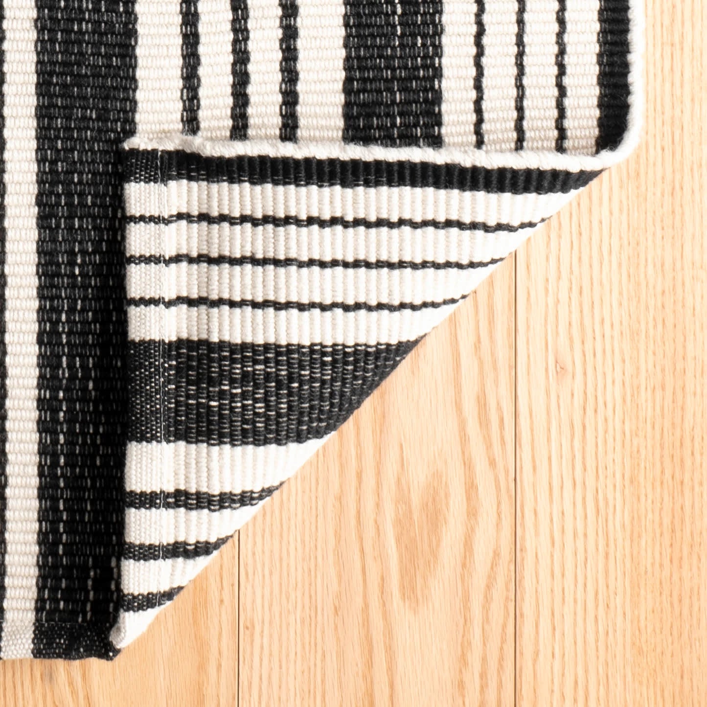 Handwoven Cotton Area Rug - Birmingham Style in Black | Boho Chic Home Decor for Living Room, Bedroom & Office