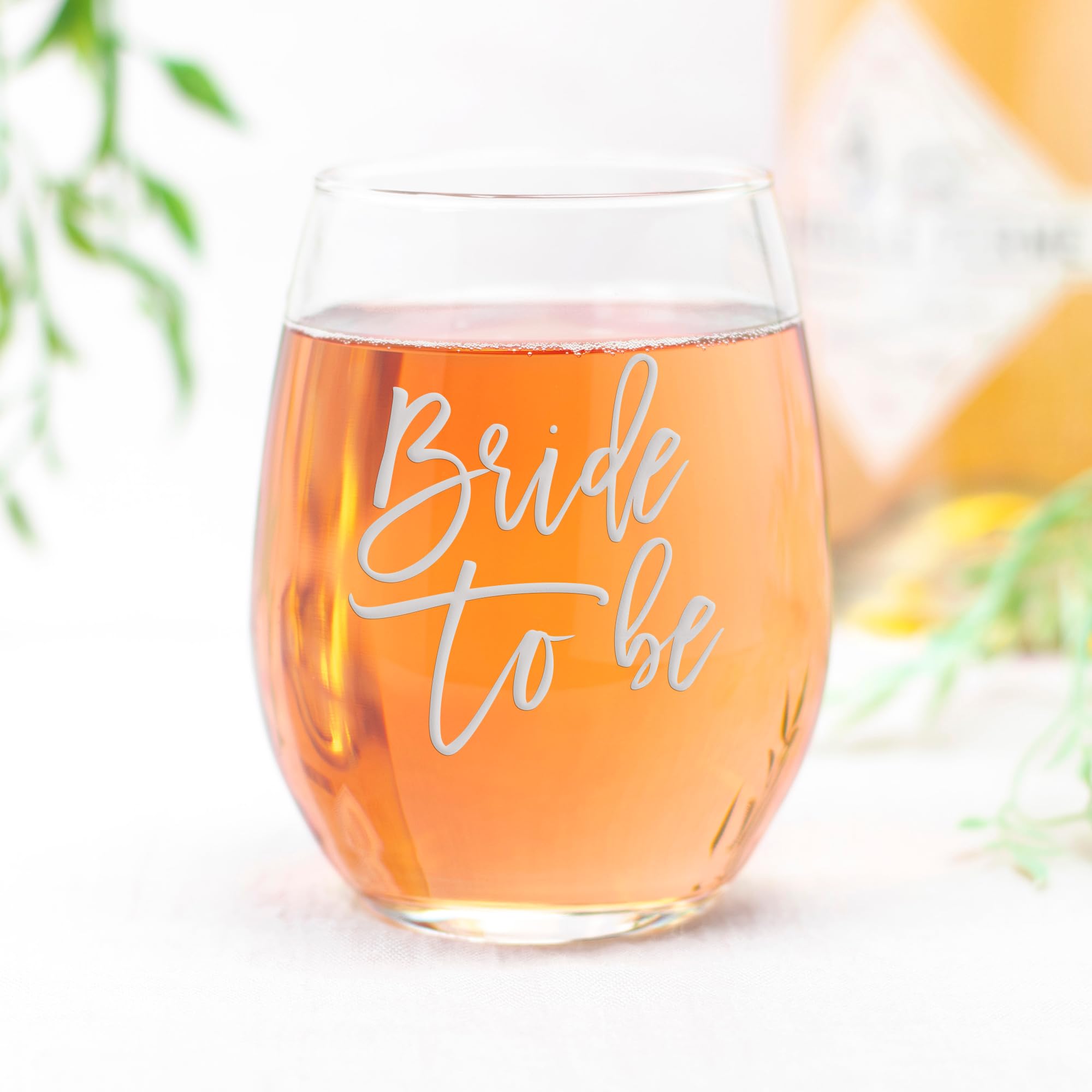 Bride To Be Stemless Wine Glass - Elegant Wedding Gift for Brides, Bridal Party & Bachelorette - Perfect for Wedding Showers, Rehearsal Dinners & Bridal Toasts