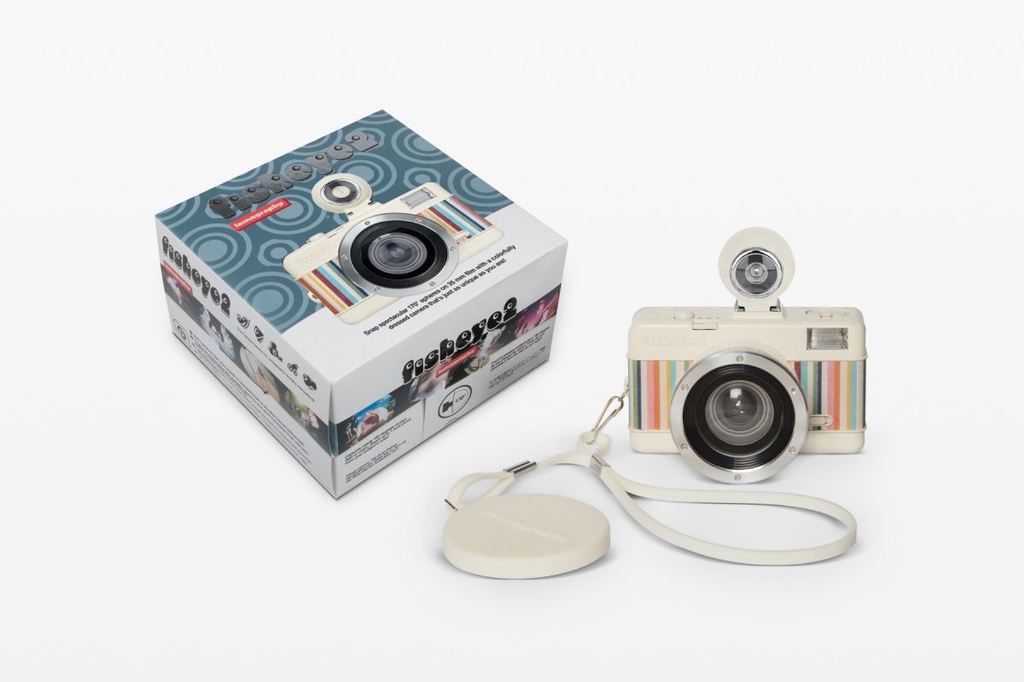 Lomography Fisheye No.2 Acapulco La Quebrada 35mm Film Camera - Vintage Style Fisheye Lens for Creative Photography & Travel Adventures