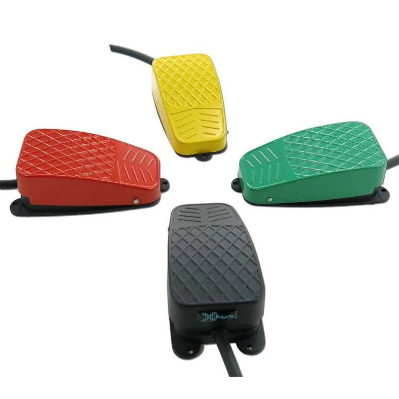 X Keys Commercial Foot Pedal - USB Foot Switch for Hands-Free Computer Control - Perfect for Transcription, Gaming, and Studio Equipment (Black)