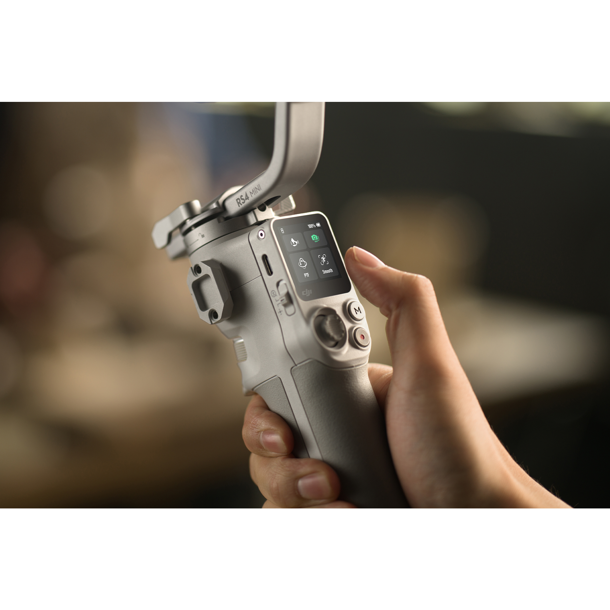 DJI RS 4 Mini 3-Axis Gimbal Stabilizer for Mirrorless Cameras - Perfect for Vlogging, Travel Filming & Content Creation