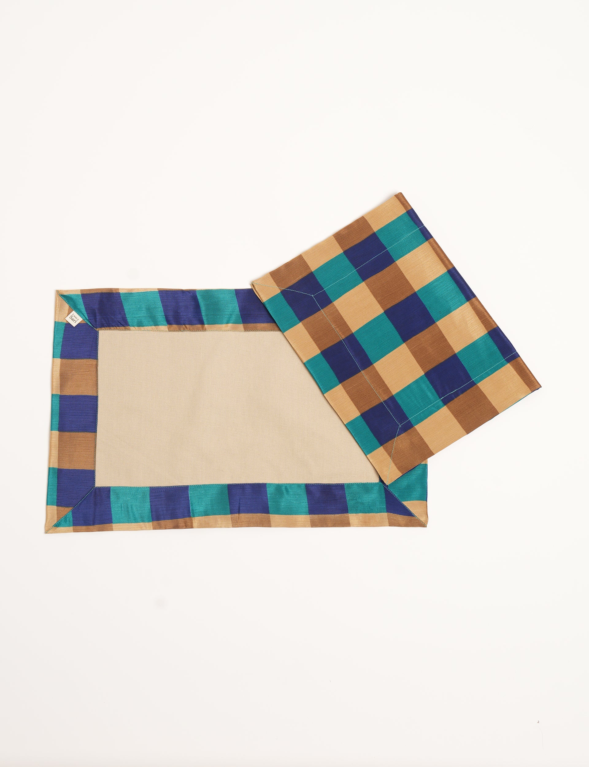 Premium 4-Piece Canvas Placemat Set for Dining Table - Waterproof & Washable - Perfect for Home, Kitchen, Restaurant, and Outdoor Picnics