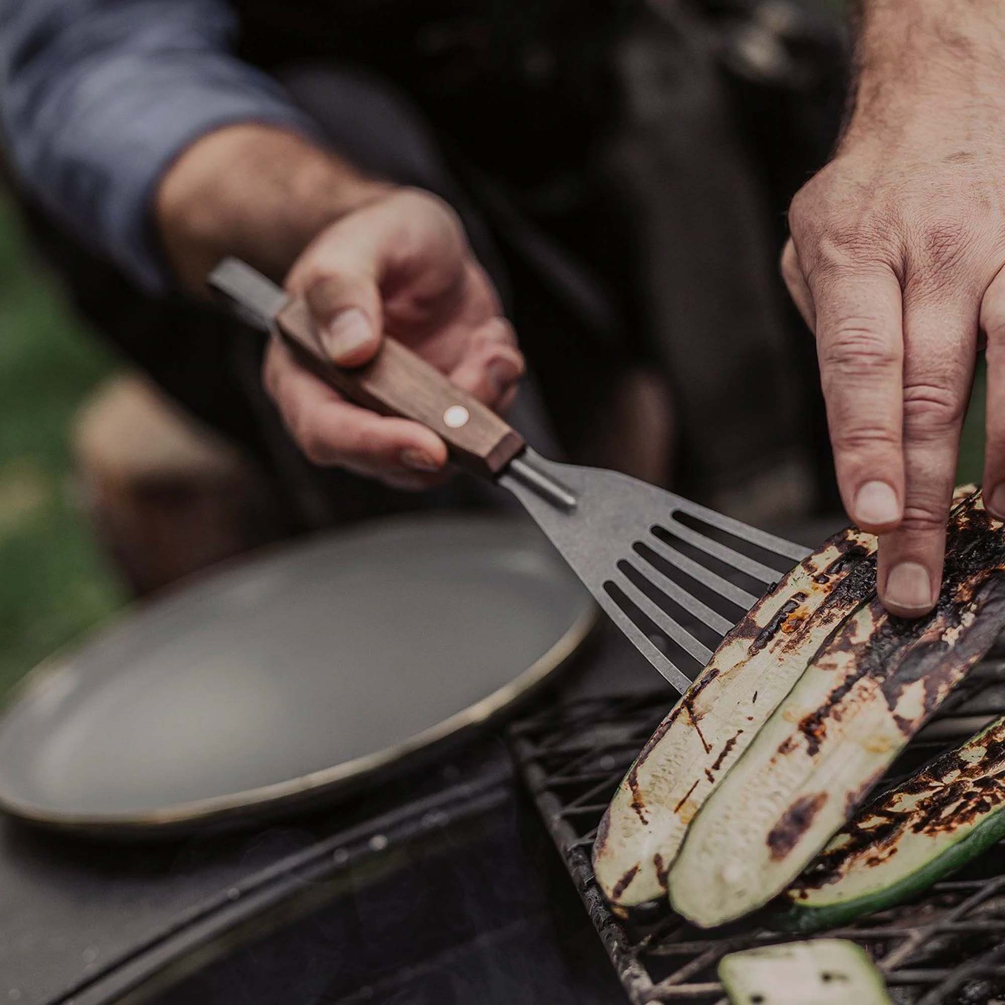 Premium Cowboy Grill Fish Spatula - Heavy Duty Stainless Steel BBQ Turner with Wooden Handle - Perfect for Grilling Fish, Burgers, and Pancakes on Outdoor BBQ, Camping, and Backyard Cooking