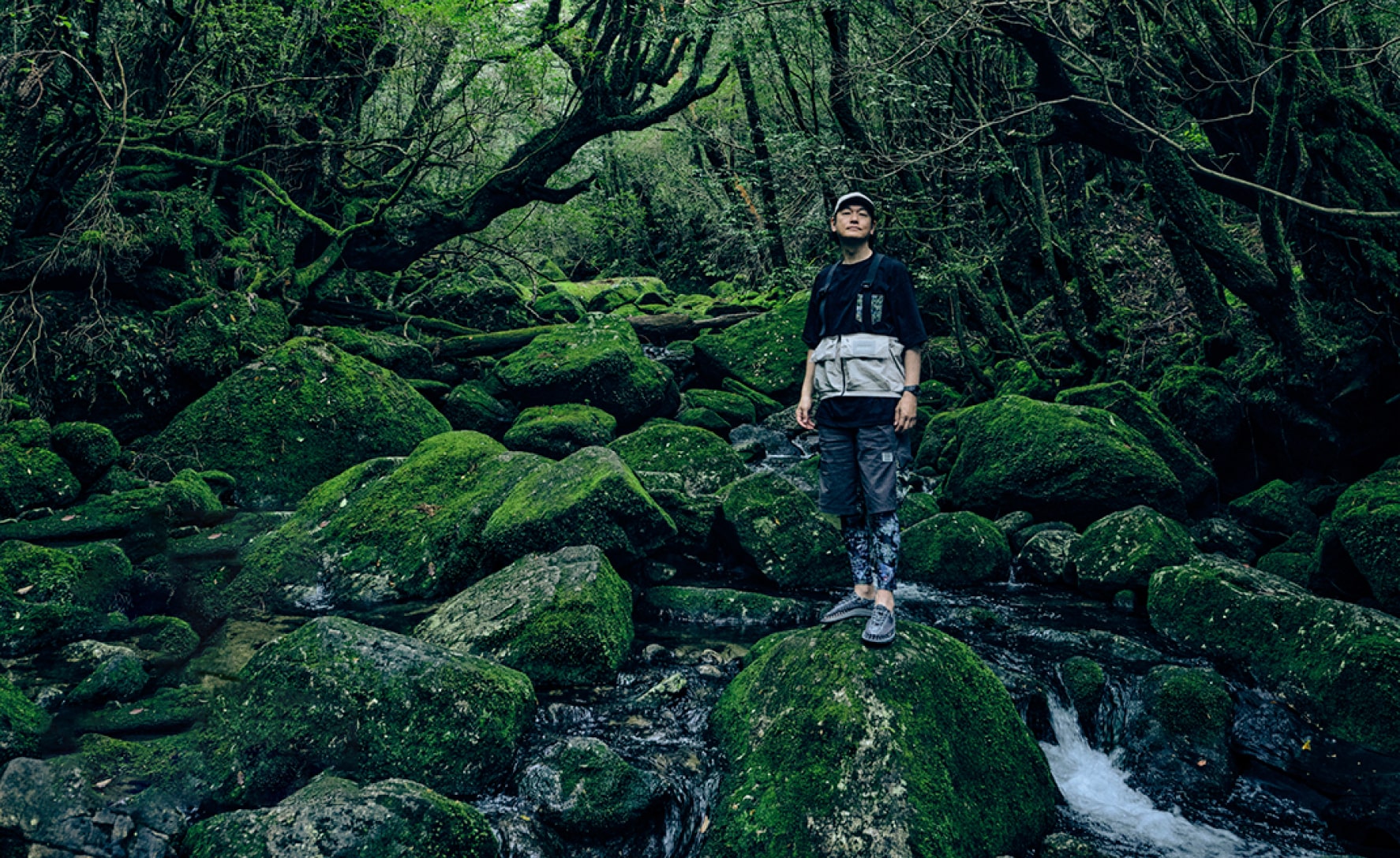 UNEEK x ELNEST Men's Camo Sneakers - Yakushima Forestra Camo Design | Lightweight & Comfortable for Hiking, Travel & Outdoor Adventures