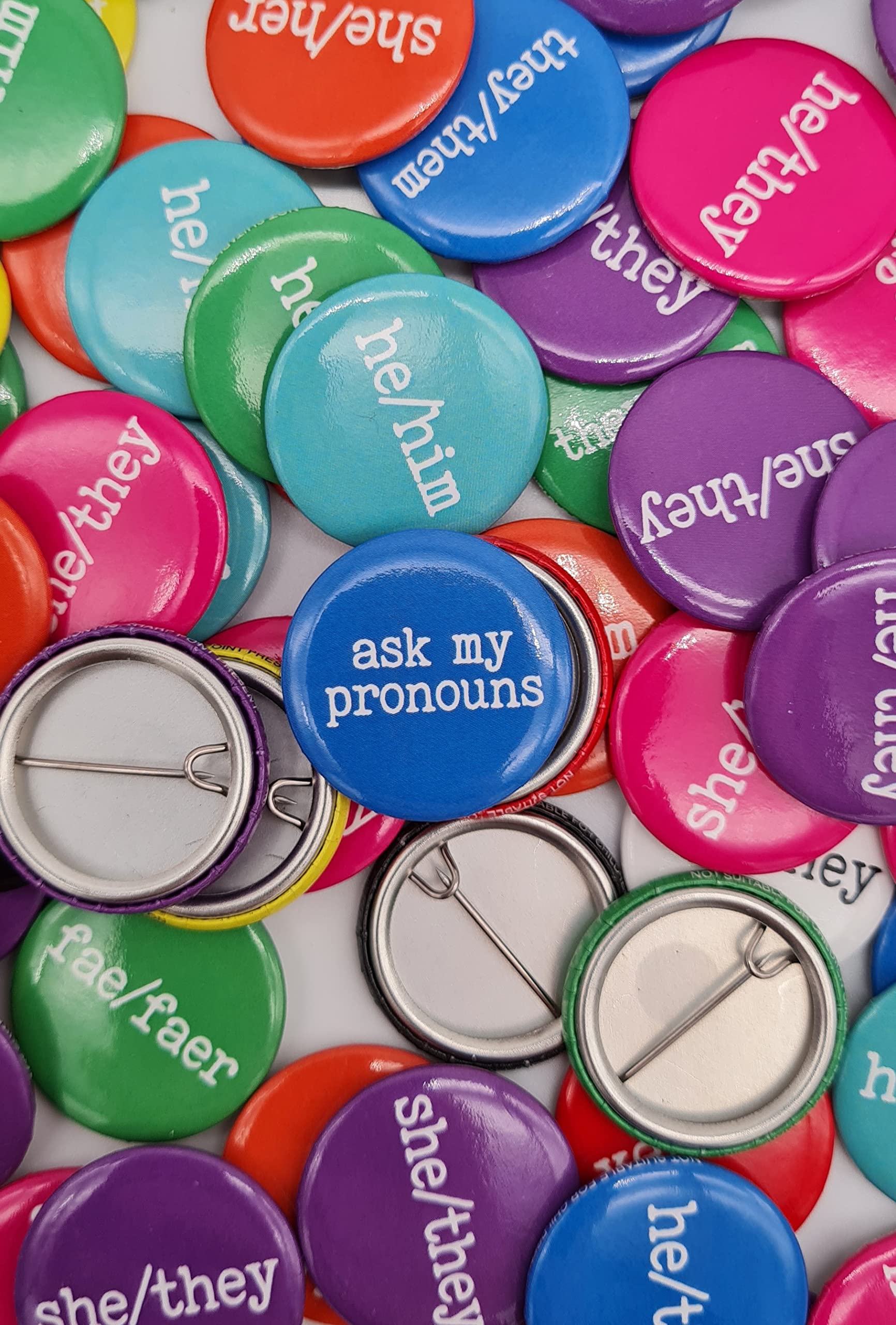 My Pronouns Are Badges - 400 Pack of 1 Inch (25mm) Colorful Customizable Gender Pronouns Pin Badges for LGBTQ+ Pride - Perfect for Pride Events, School Awareness, Workplace Inclusion & Everyday Wear