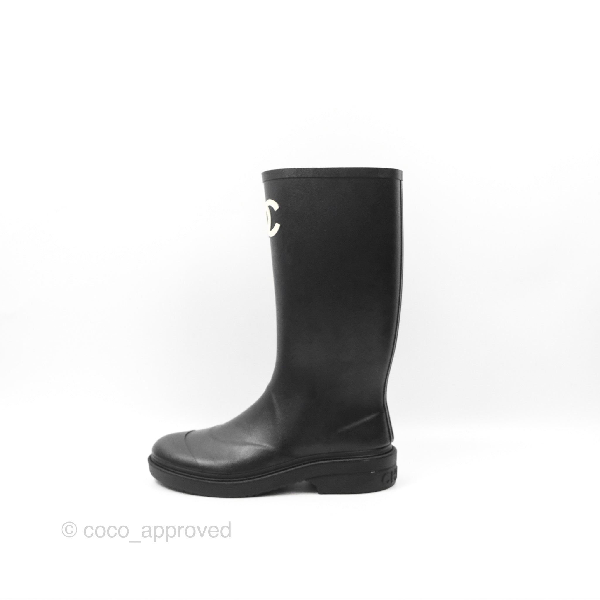 Chanel CC Logo Black Rubber Rain Boots Women's Size 37 - Waterproof Fashion Booties for Rainy Days & Outdoor Adventures