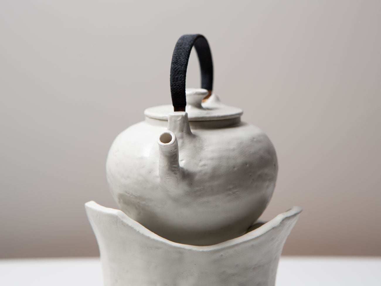 Premium White Ceramic Tea Kettle & Brazier Set - Compact Size for Home, Office, or Outdoor Use - Perfect for Tea Brewing, Coffee Making, and Small Cooking Tasks