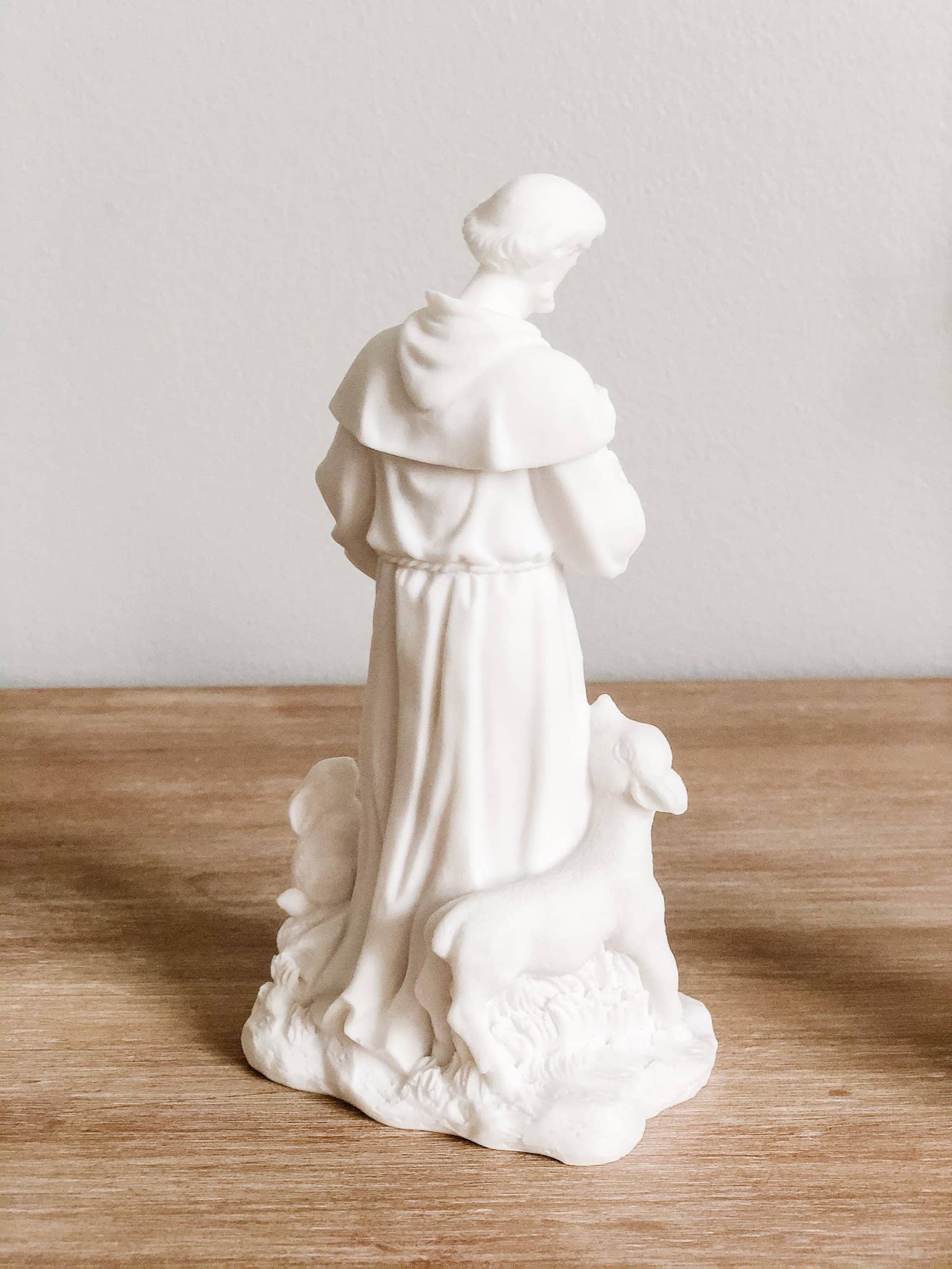 St. Francis of Assisi Statue - Patron Saint of Animals & Nature - Handcrafted Garden & Home Decor for Catholic Devotion & Outdoor Display