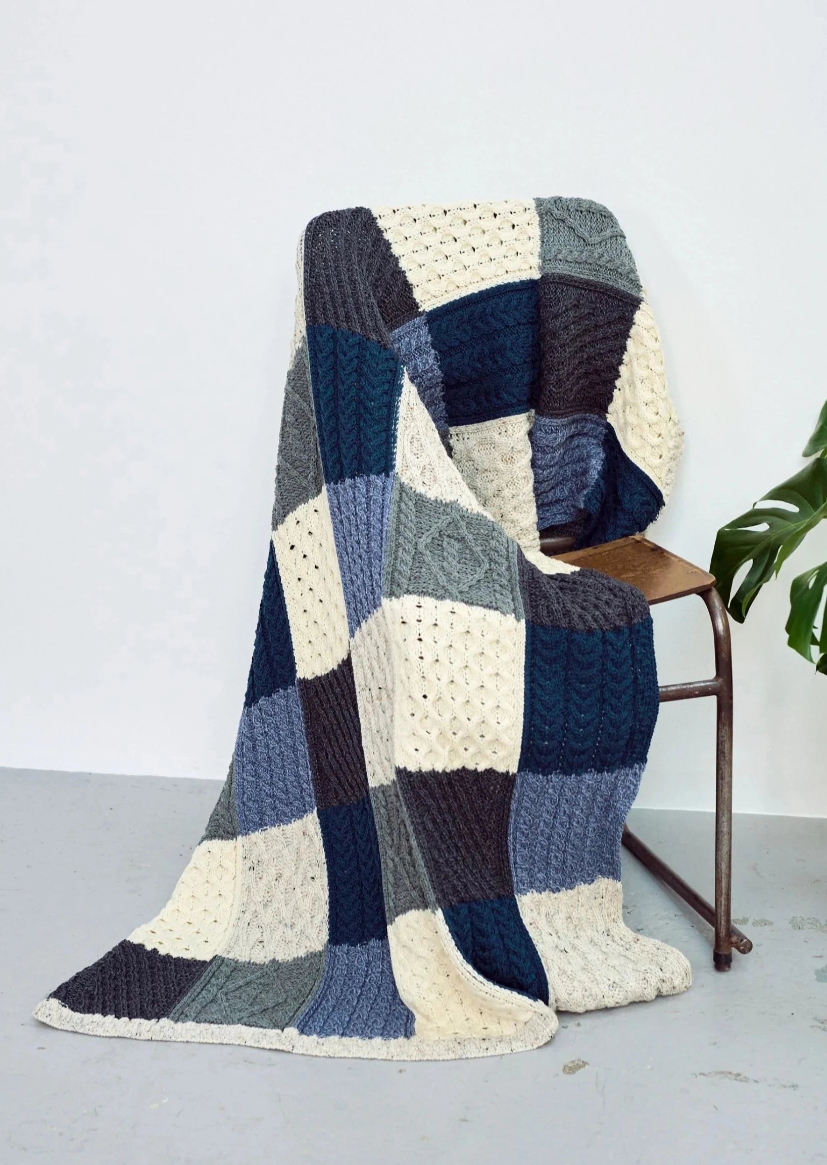 Aran Intarsia Knit Blanket - 100% Wool Handmade Cable Stitch Throw for Cozy Winter Nights | Perfect for Sofa, Bed, and Fireplace Lounging