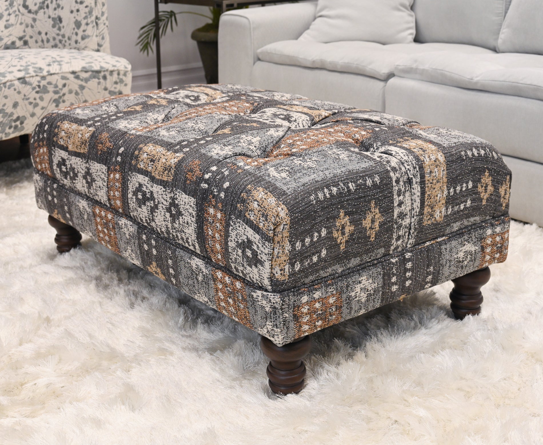 Roundhill Furniture Charbilia Fabric Tufted Cocktail Ottoman in Tupper Flannel - Stylish Living Room Footrest & Coffee Table for Home Decor