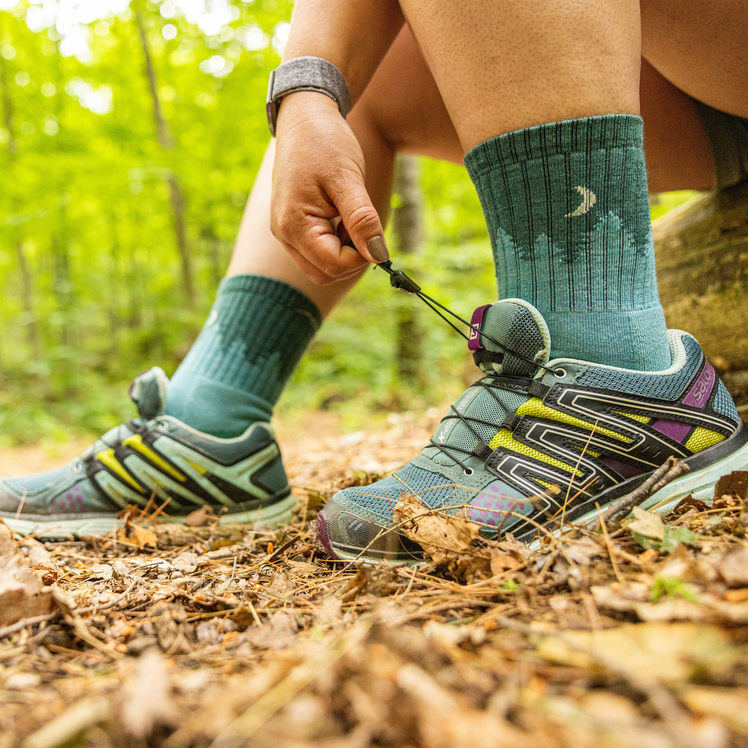 Darn Tough 1971 Treeline Micro Crew Midweight Cushion Socks for Women - Hiking, Outdoor & Everyday Comfort