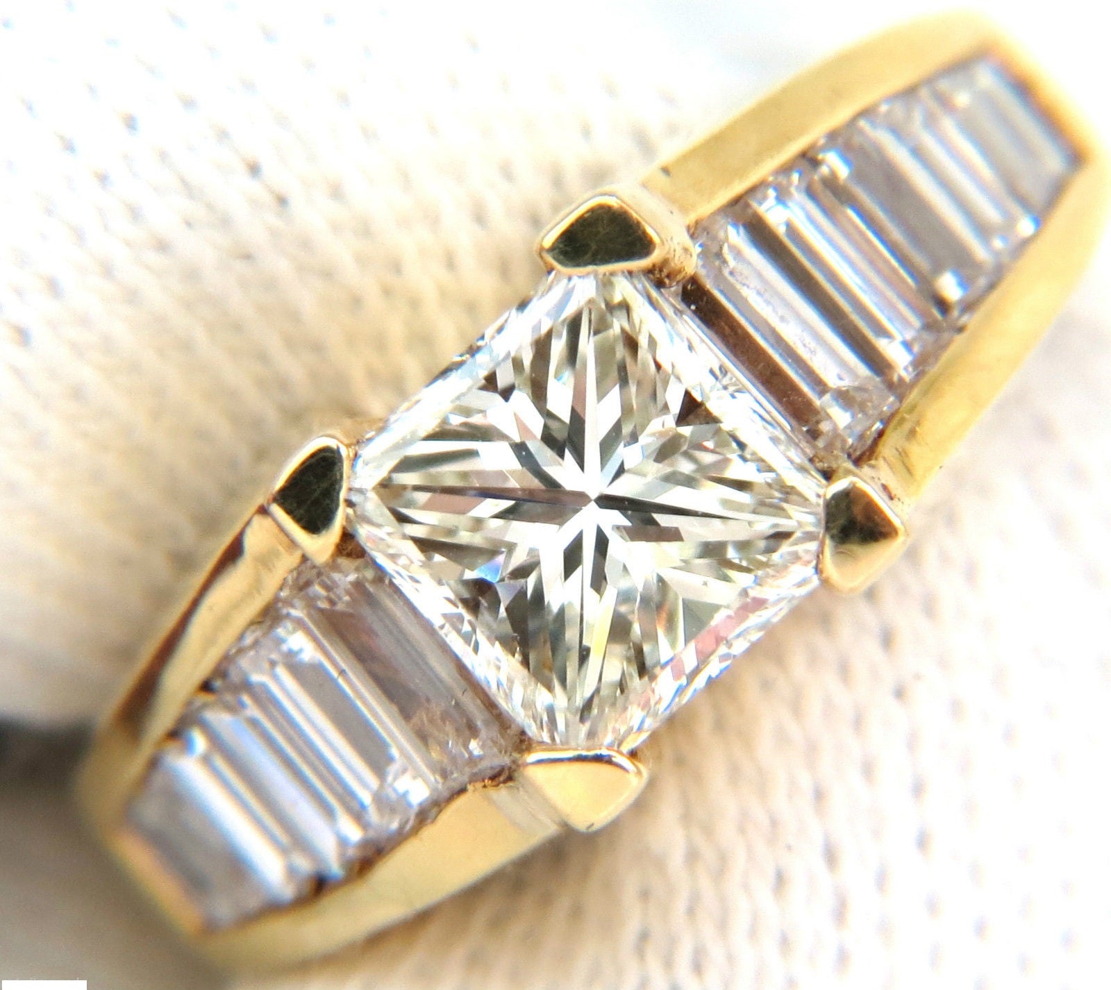 2.90CT 18KT Princess Cut Diamond Ring with Baguette Side Stones - Modern Art Deco Style for Engagement, Wedding & Anniversary Gifts