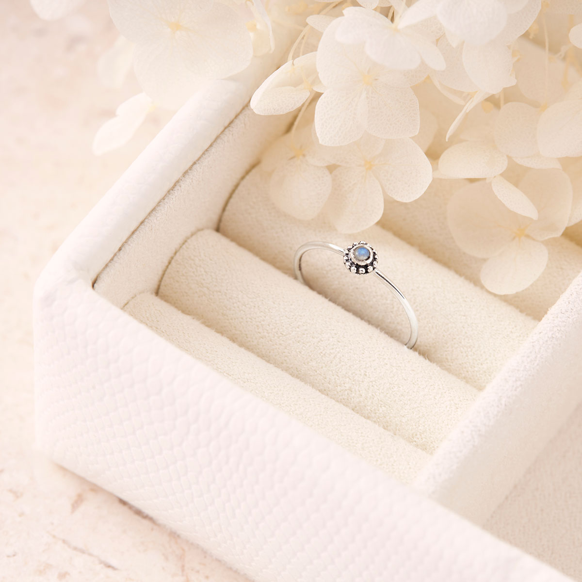 Dainty Beaded Flower Moonstone Ring - Elegant Silver Jewelry for Women, Handmade Boho Chic Ring for Everyday Wear, Perfect Gift for Birthday, Anniversary & Special Occasions