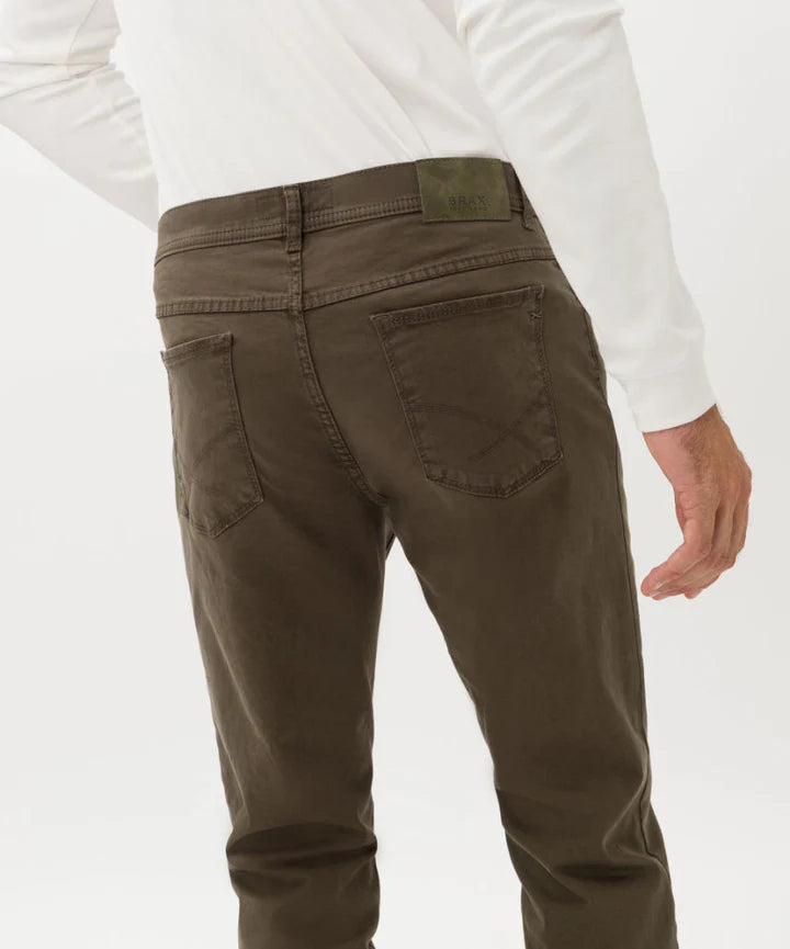 BRAX Deep Pine 5-Pocket Men's Casual Pants - Comfortable Stretch Denim for Everyday Wear | Perfect for Work, Travel & Outdoor Activities