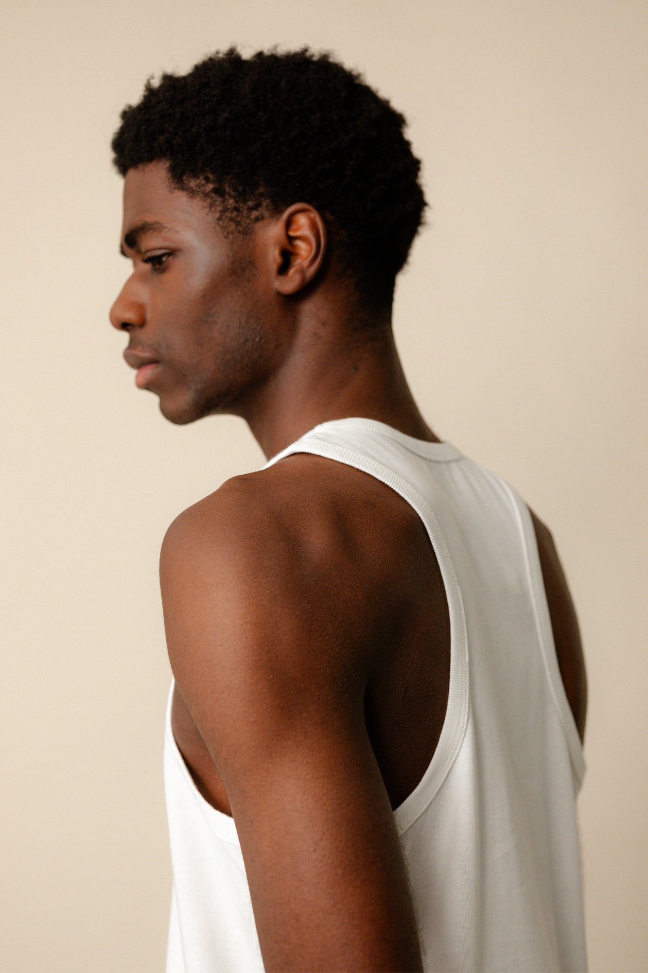 Eco-Friendly Men's Racerback Workout Vest - Breathable White Tank Top for Gym, Running & Summer Outdoor Activities