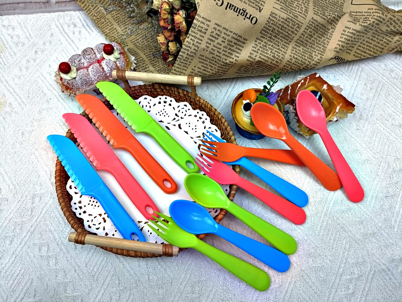 **Jawbush 9-Piece Kids Plastic Cutlery Set - BPA-Free Toddler Utensils with Nylon Knives, Forks & Spoons for School Lunch Box, Dishwasher Safe & Colorful Silverware - Perfect for Home, Travel & Daycare**
