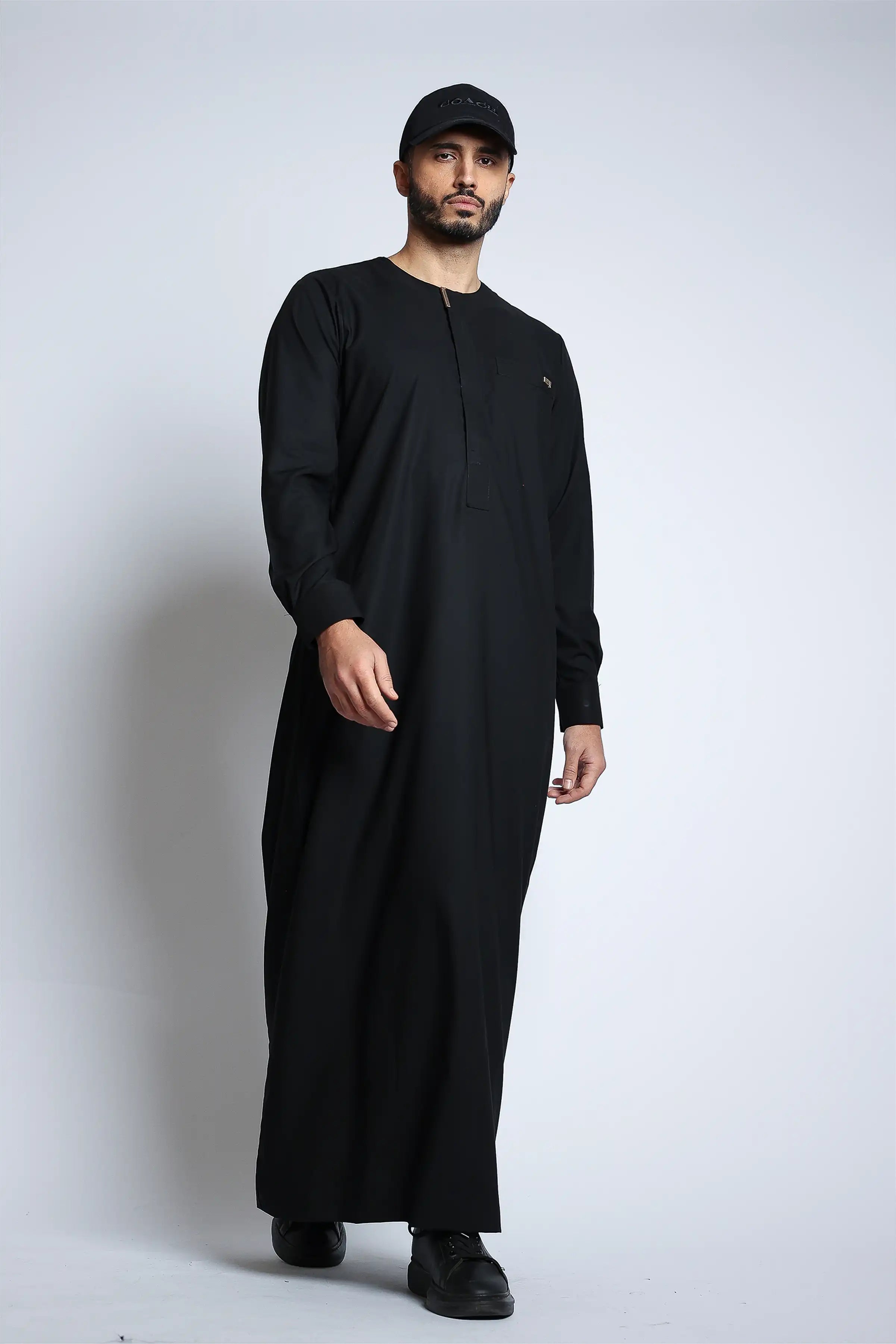 J108 Black & Gold Buckle Thobe for Men - Traditional Arabic Robe with Decorative Belt - Perfect for Eid, Weddings & Special Occasions