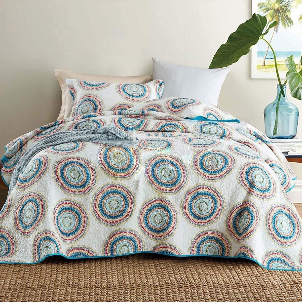 Reversible Double Size Bedspread Quilt Set - Soft Microfiber Comforter with Circle Graphic Print & 2 Pillowcases (230x250cm) - Perfect for Guest Rooms, Dorm Decor, and Cozy Bedroom Makeovers