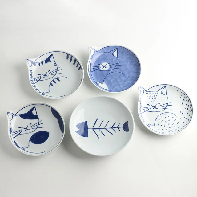 Premium Hasami Yaki Ceramic Plate Set - 5-Piece Japanese Stoneware Dinner Plates for Cat Lovers | Elegant Tableware for Home Dining, Restaurants & Gift Giving