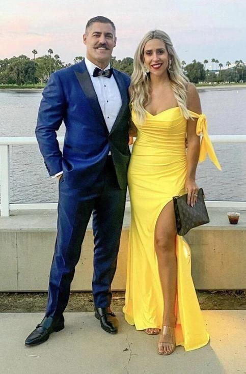 Elegant Off-The-Shoulder Split Yellow Prom Dress J3776 - Sexy Formal Gown for Homecoming, Evening Party & Special Occasions