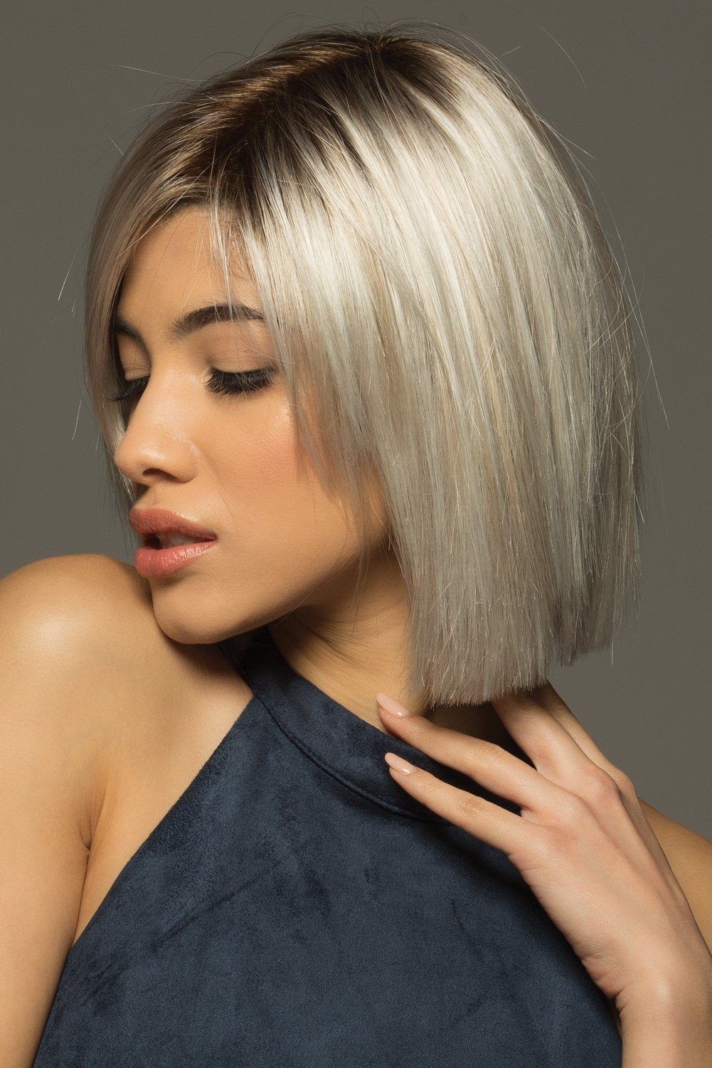 Estetica Wigs Ellis - Premium Synthetic Lace Front Wig for Women - Natural Looking Human Hair Wigs for Daily Wear, Cosplay & Special Occasions