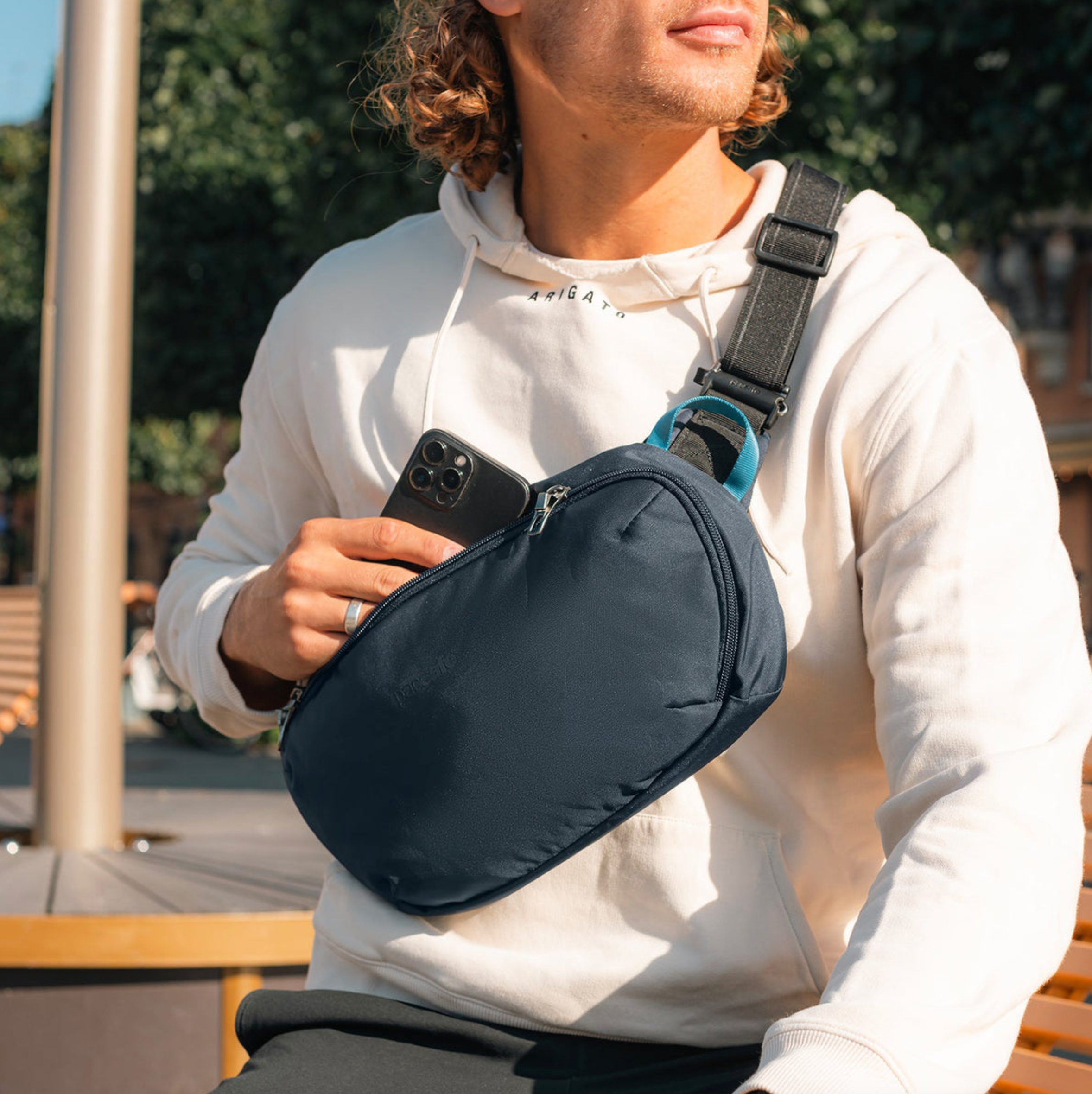 Pacsafe® V Anti-Theft Urban Sling Bag - Secure Crossbody Sling Pack for Travel, Commuting & Everyday Use - RFID Protection & Cut-Resistant Straps