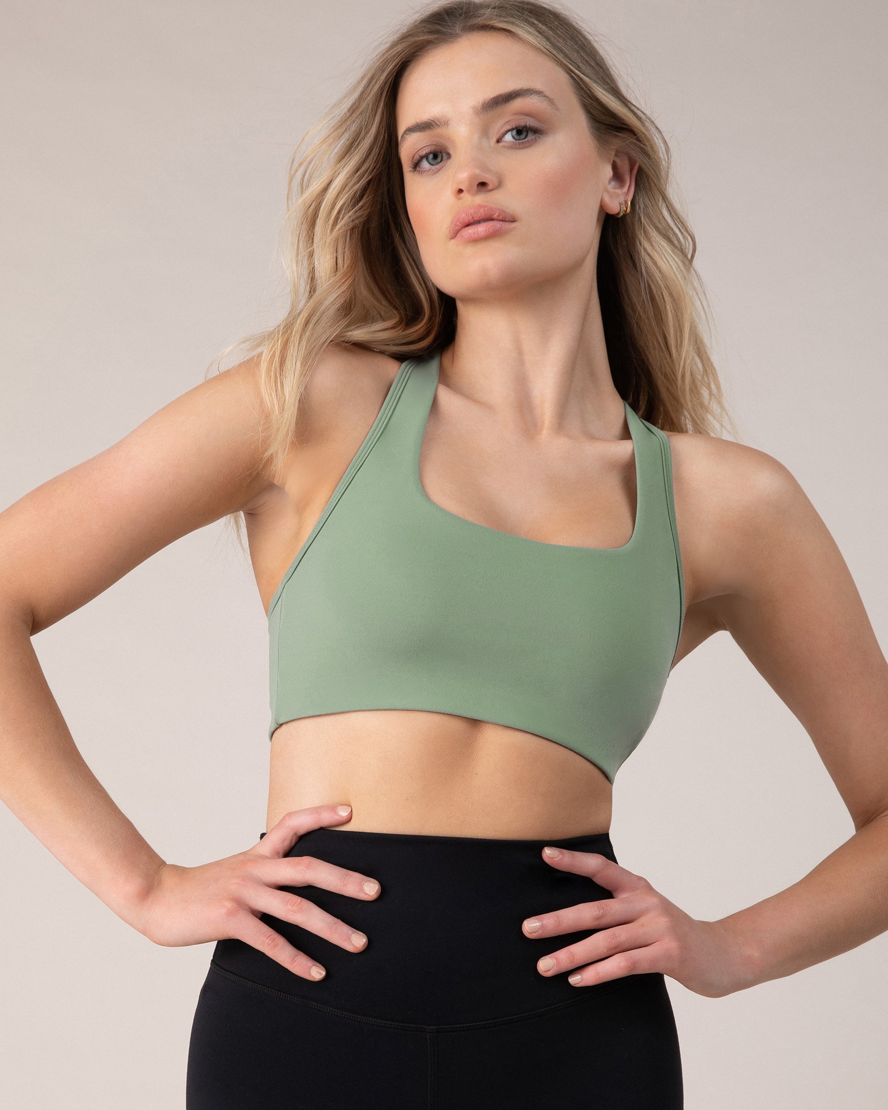 BLOCHeverhold Racerback Sports Bra for Women - Seamless Workout Top for Yoga, Running & Gym - Breathable Comfort Support