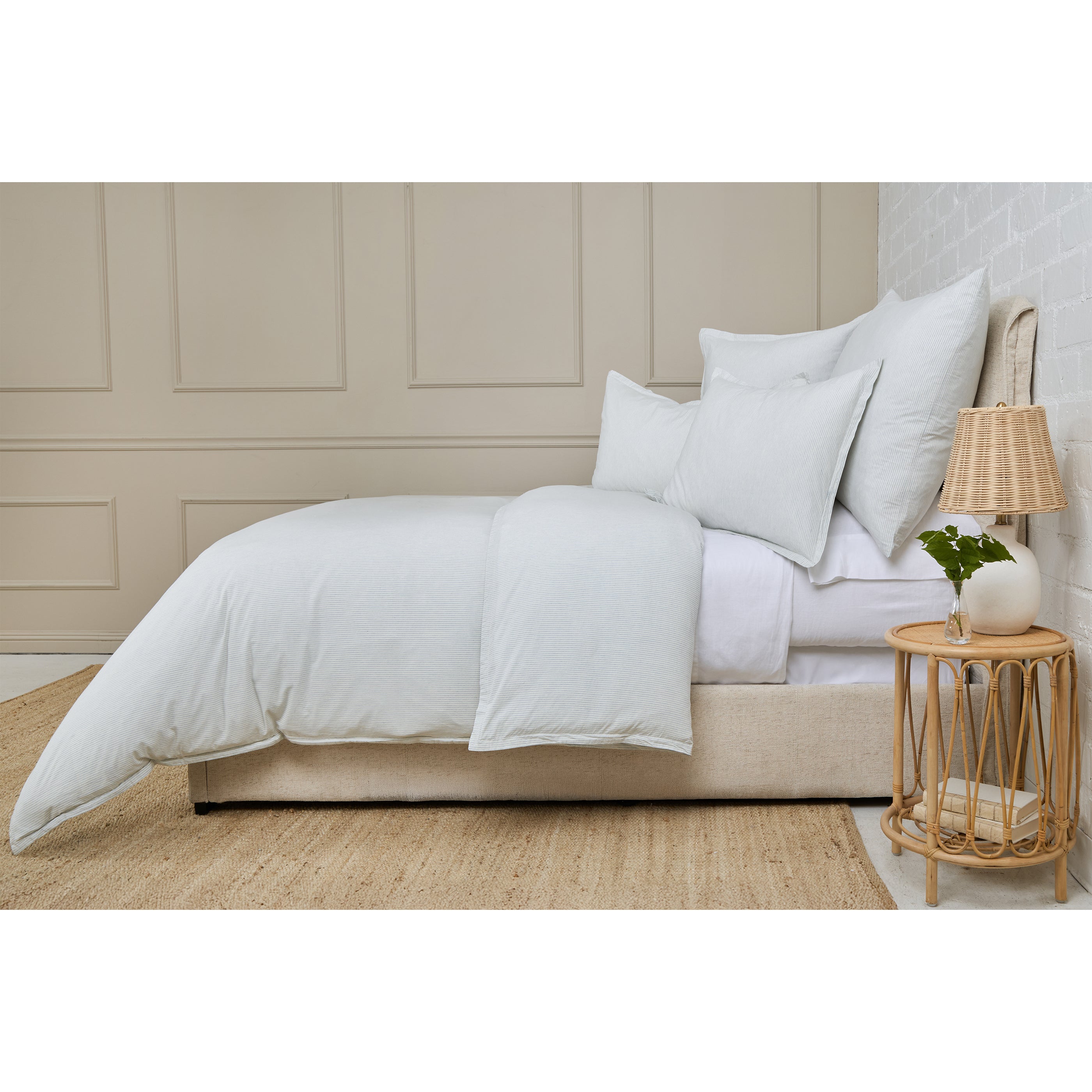 Premium Luke Duvet Cover Set - Soft & Breathable Bedding for All Seasons - Perfect for Home, Dorm, or Guest Room Decor
