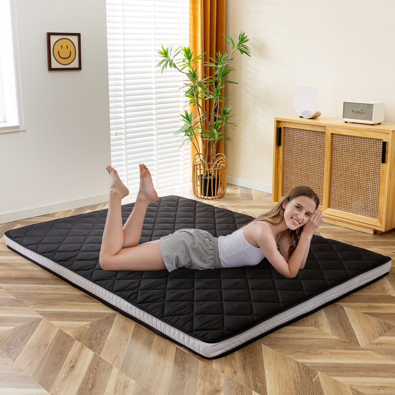 MAXYOYO Extra Thick Foldable Japanese Floor Mattress - Black | Comfortable Futon for Guest Bed, Camping & Small Space Living