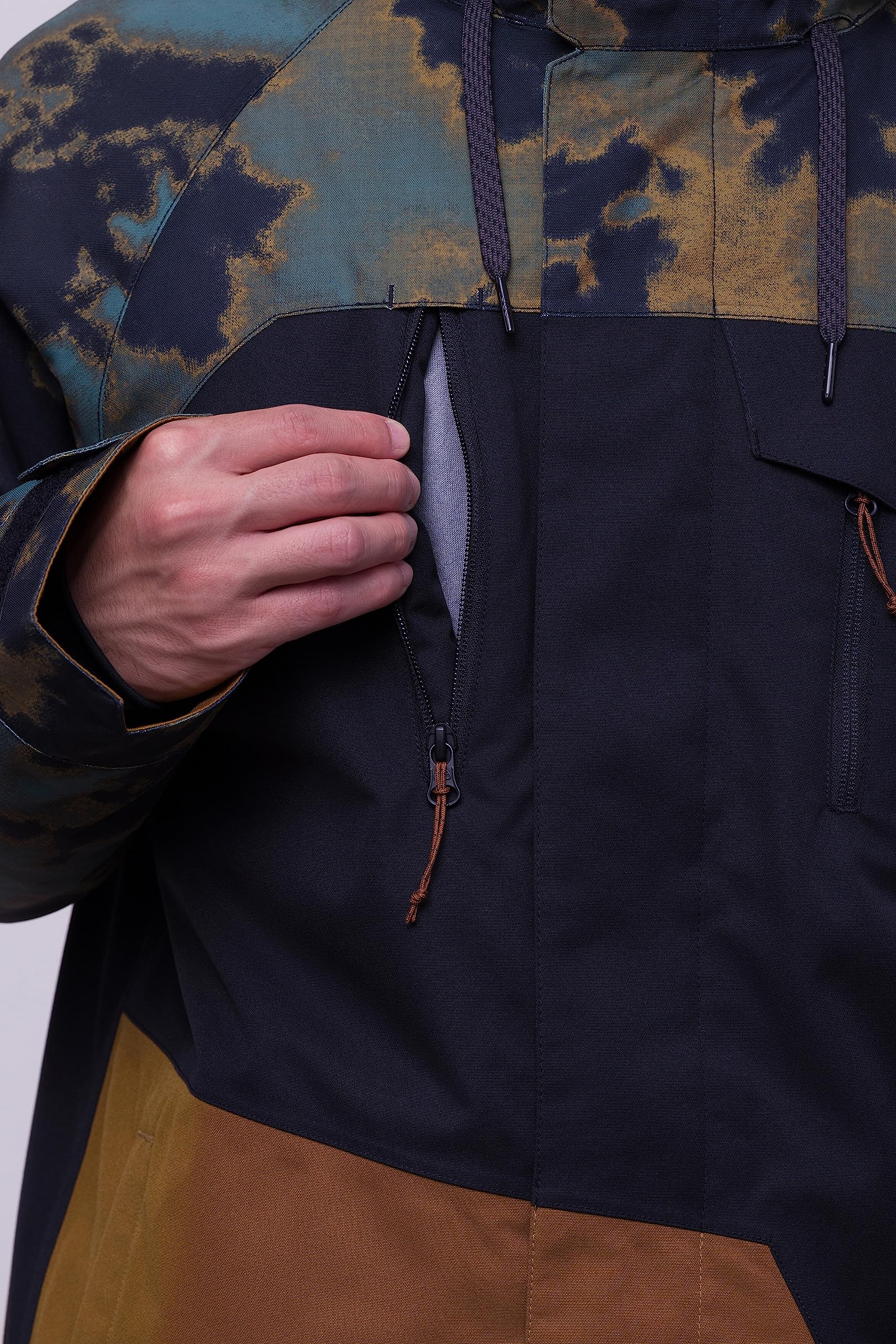 686 Men's Geo Insulated Jacket - Breathable Thermal Winter Coat with Asymmetrical Design - Waterproof & Weather Resistant for Outdoor Activities, Skiing, and Hiking