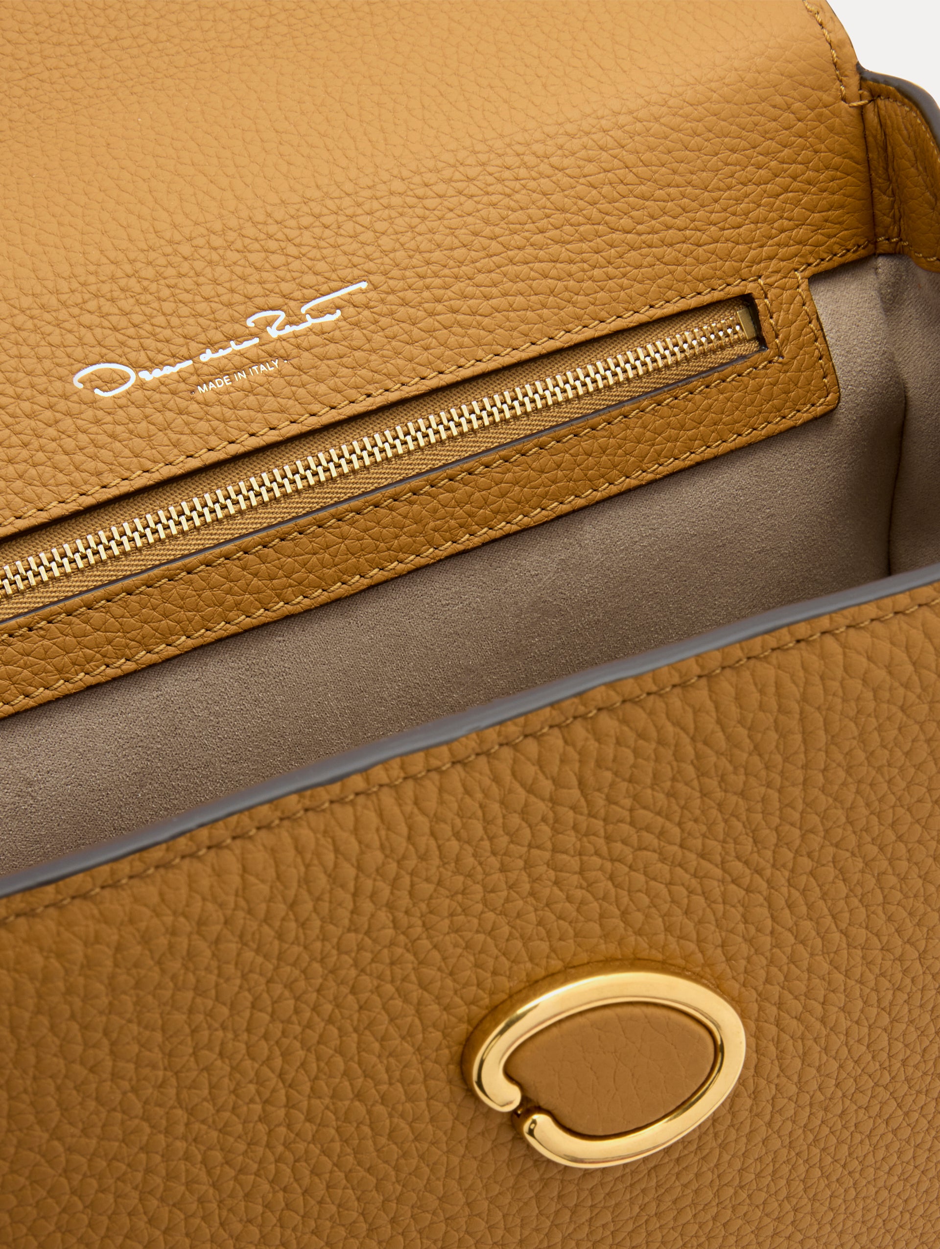 **Poppy 25Sh157Cbl HNI - Premium Women's Handbag for Work, Travel & Everyday Use**    (If the original title contains Chinese, please provide the translation for further optimization.)