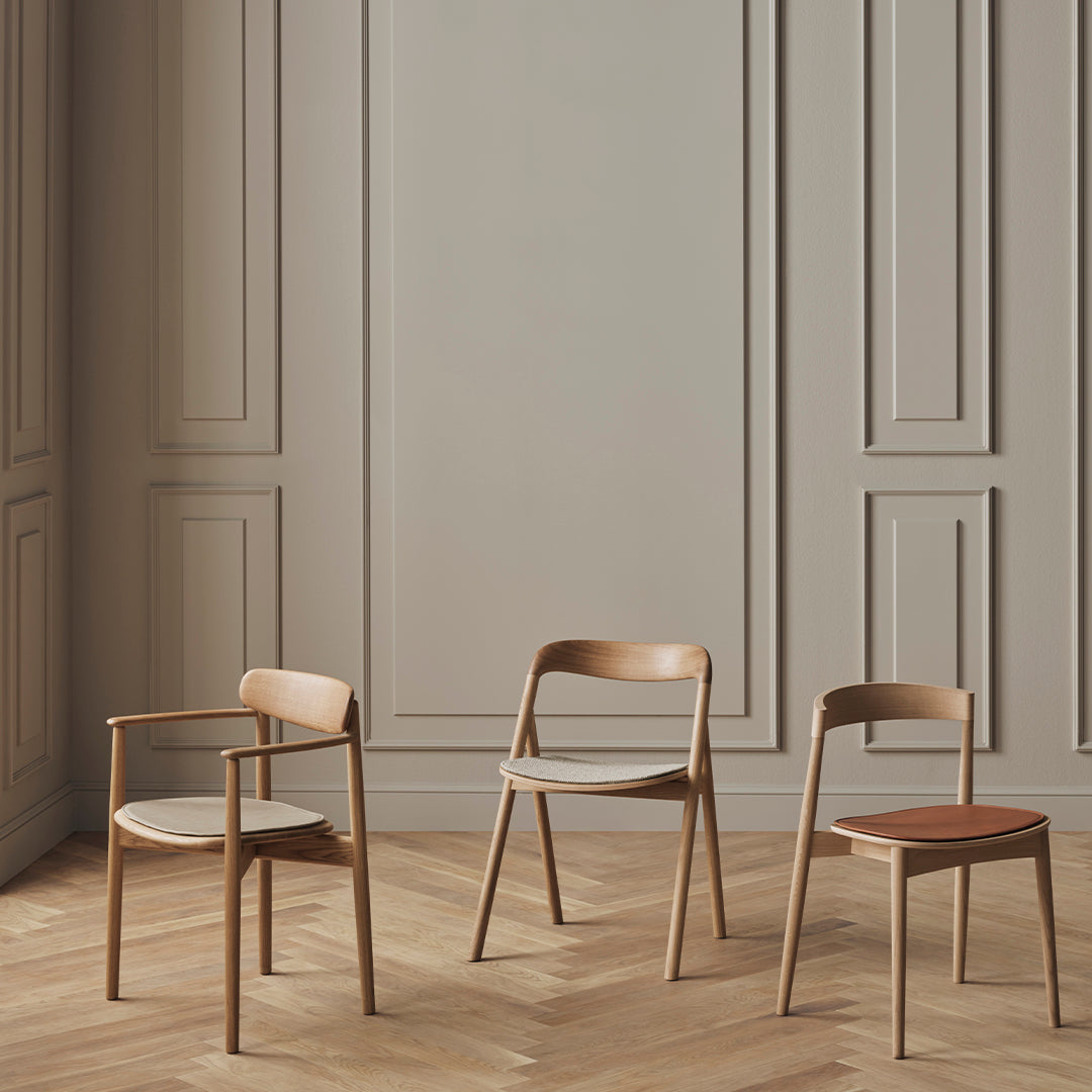 Fenri Modern Dining Chair - Comfortable & Stylish Wooden Seat for Kitchen, Dining Room, and Home Office - Perfect for Family Meals, Entertaining Guests, and Remote Work