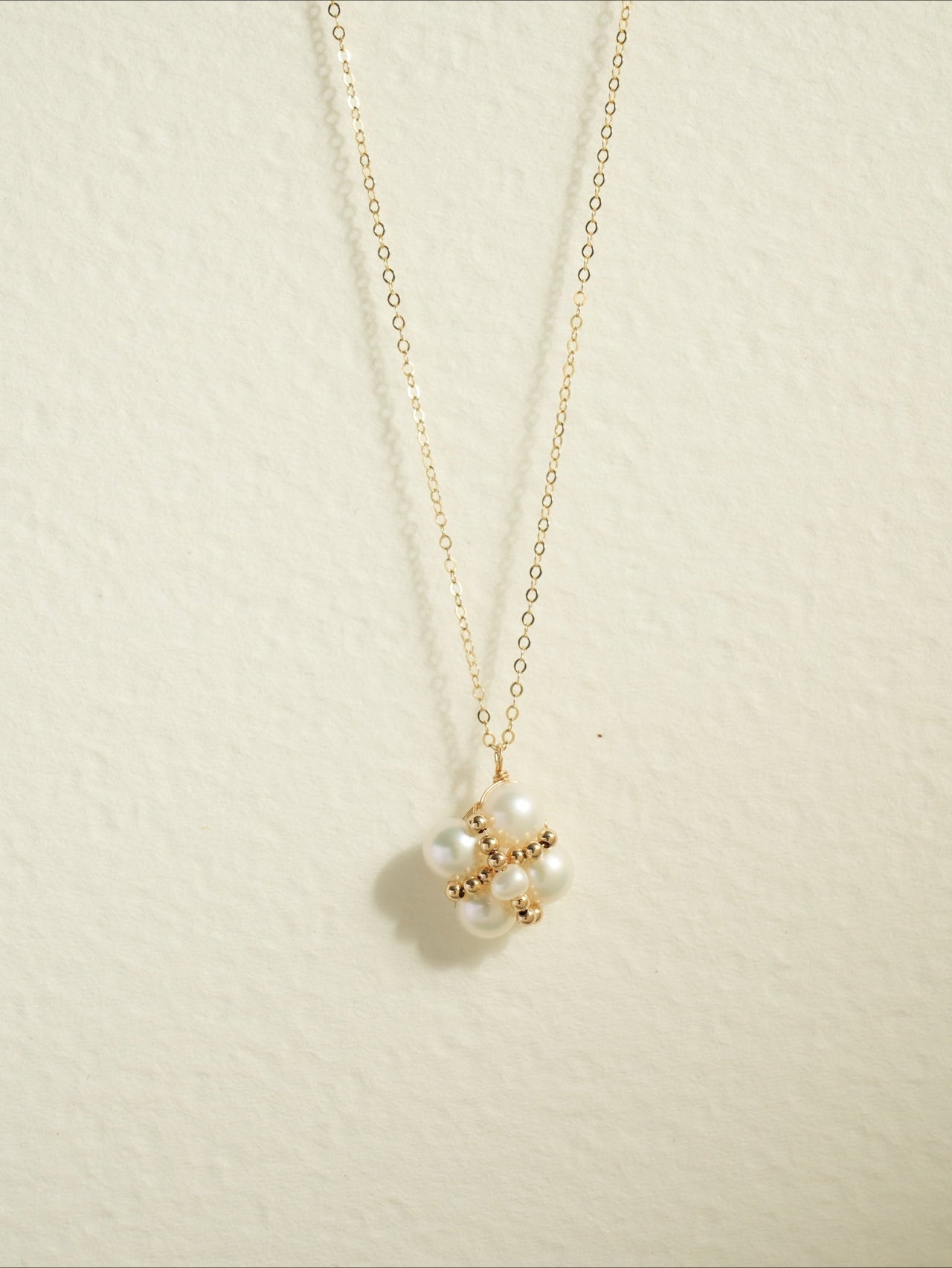 COCOKIM Sterling Silver Lucky Clover Necklace with CZ Stones - Elegant Dainty Jewelry for Women, Perfect Gift for Birthday, Anniversary & Everyday Wear