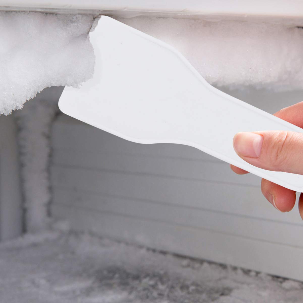 Defroster Ice Shovel - Refrigerator & Freezer Ice Scraper Tool - Handheld Deicing Flat Shovel for Kitchen - White - Perfect for Removing Ice from Freezers, Fridges and Coolers