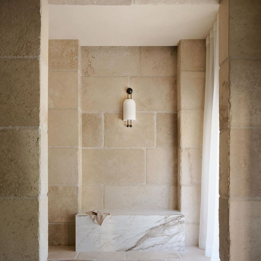 Benjamin Wall Light - Modern LED Sconce for Bedroom, Living Room & Hallway - Dimmable Indoor Lighting Fixture with Warm White Light - Perfect for Home Decor and Ambient Lighting
