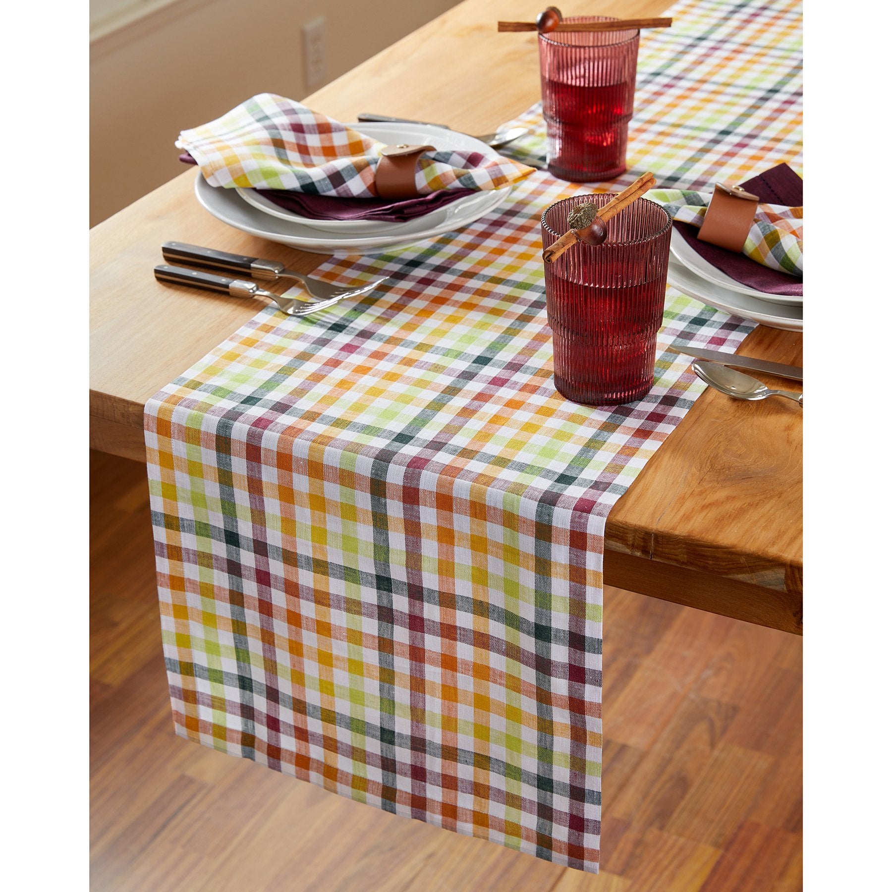 Stylish Gingham Table Runner for Dining & Kitchen Decor - Perfect for Farmhouse, Rustic, and Country Style Tables