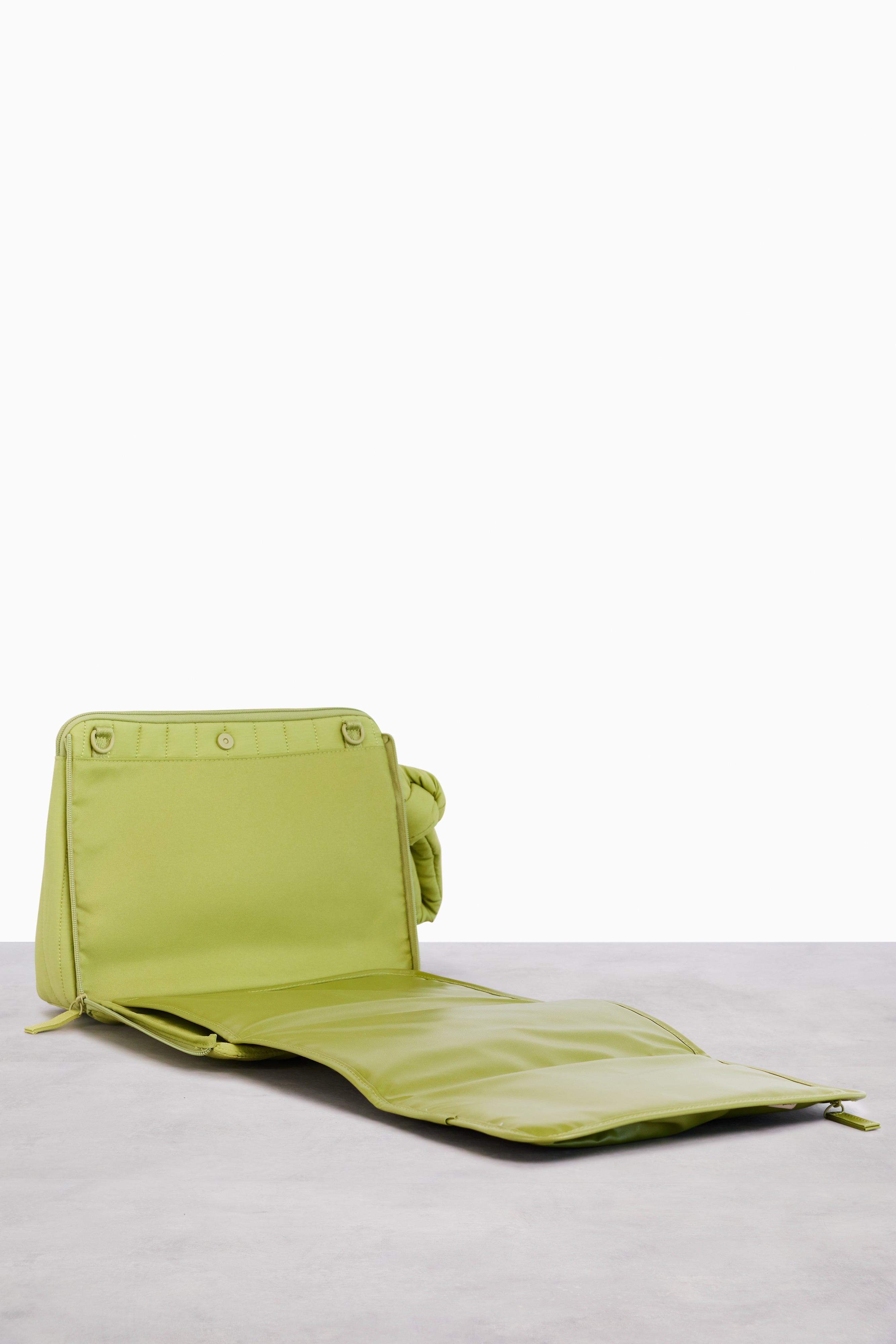 Stylish Women's Crossbody Clutch Purse for Date Night & Evening Parties - Perfect for Dinner, Cocktails, and Special Occasions