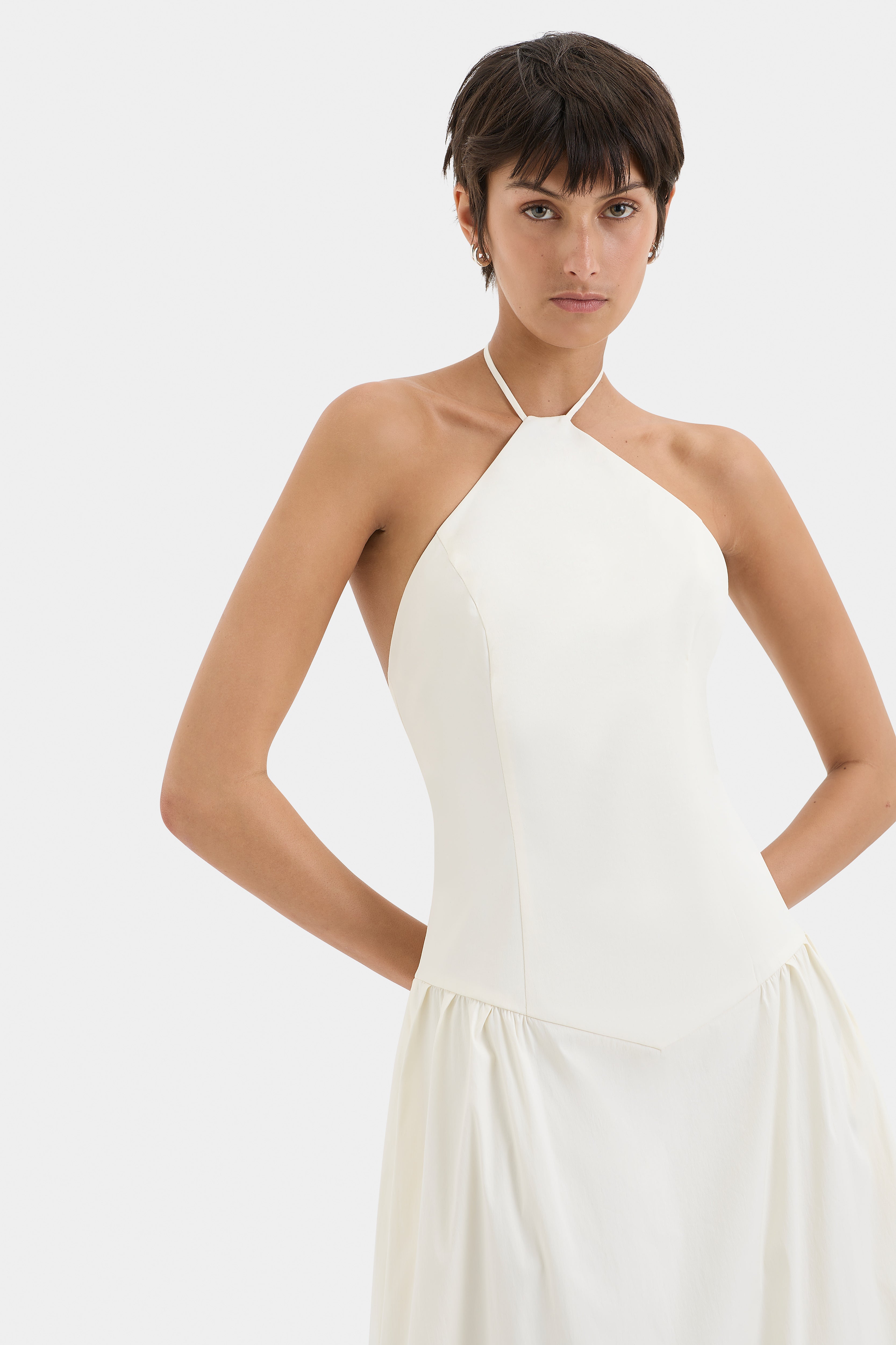 Elegant Florent Gown in Cream - Perfect for Weddings, Prom & Special Occasions