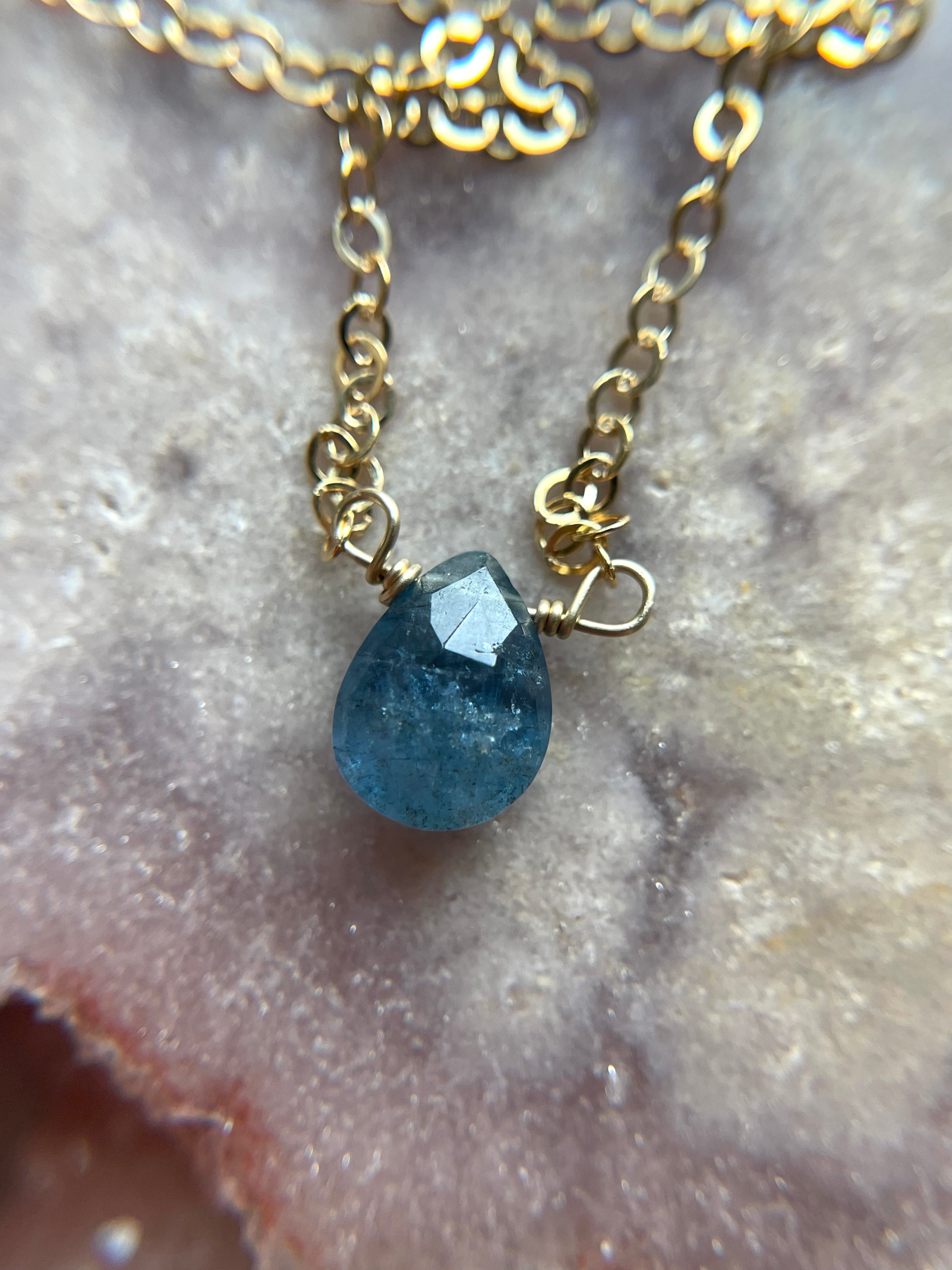 Dainty Moss Aquamarine Necklace - March Birthstone Jewelry for Women | Elegant Pendant Gift for Birthday, Anniversary & Mother's Day | Perfect for Everyday Wear & Special Occasions