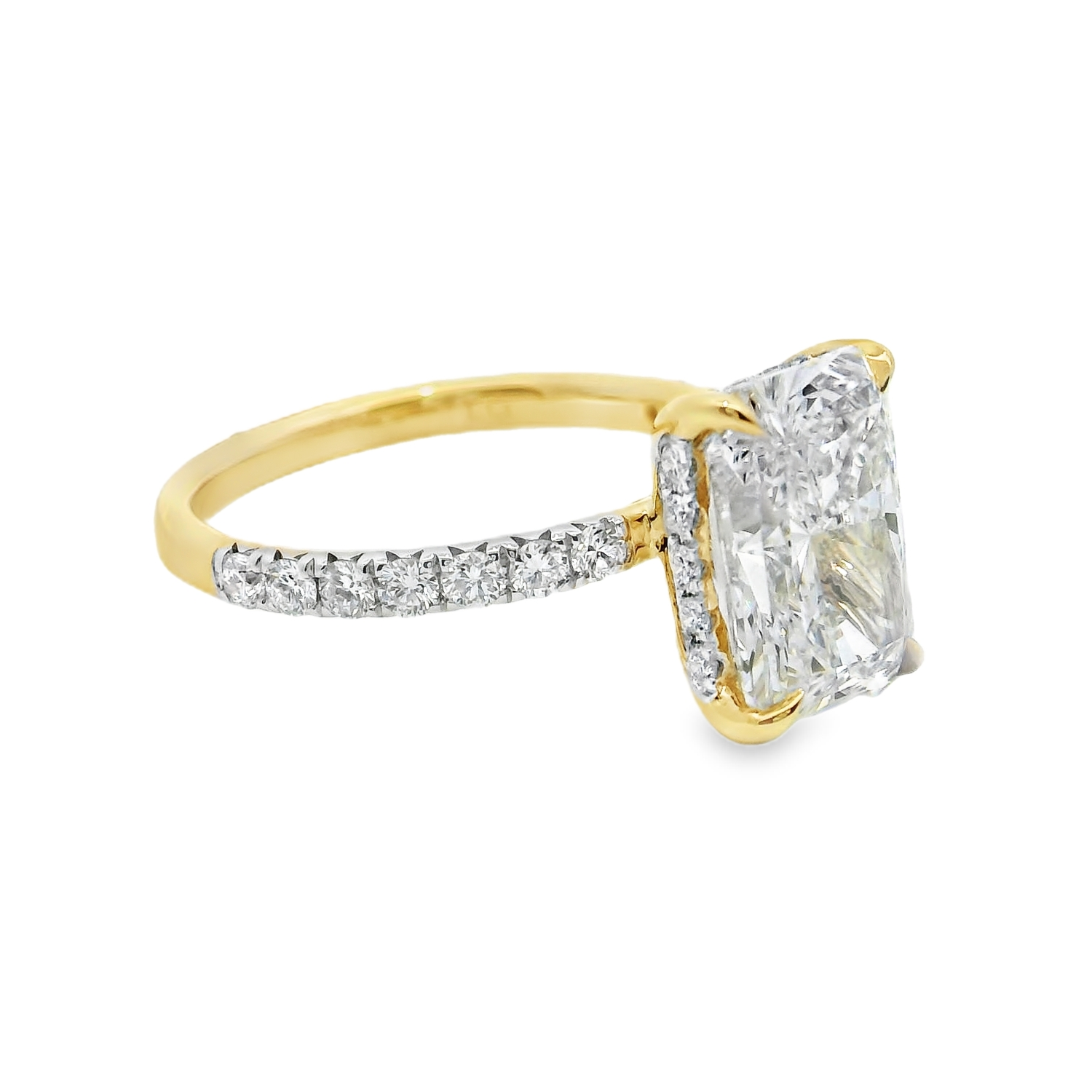 3.51 TCW Radiant Cut Lab Diamond Engagement Ring in 14K Yellow Gold with Pavé Setting - Perfect for Proposals, Anniversaries & Bridal Jewelry