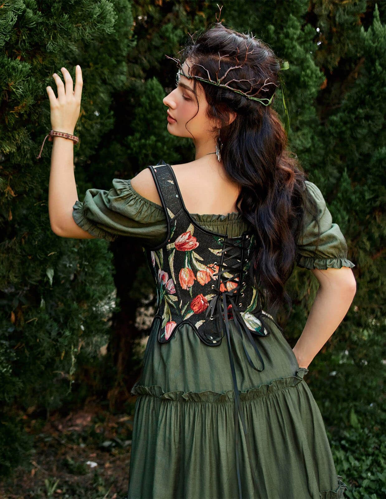Scarlet Darkness Women's Renaissance Corset Top Floral Lace-Up Bustier - Gothic Victorian Steampunk Costume for Cosplay, Halloween & Renaissance Fairs