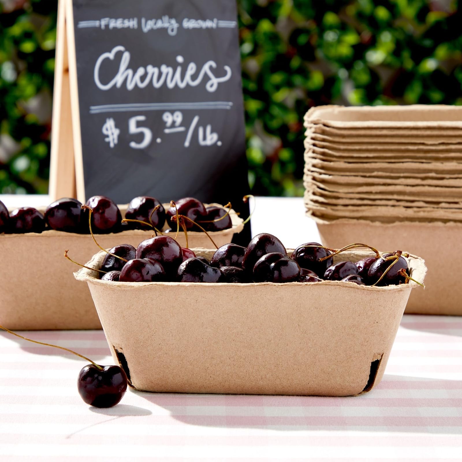 Juvale 60-Pack 1 Pint Berry Baskets - 7.36 x 4.56 x 2.6 Inch Eco-Friendly Pulp Fiber Fruit Containers for Farmers Market, Grocery Stores & Home Produce Storage | Perfect for Strawberries, Blueberries & Fresh Fruit Display