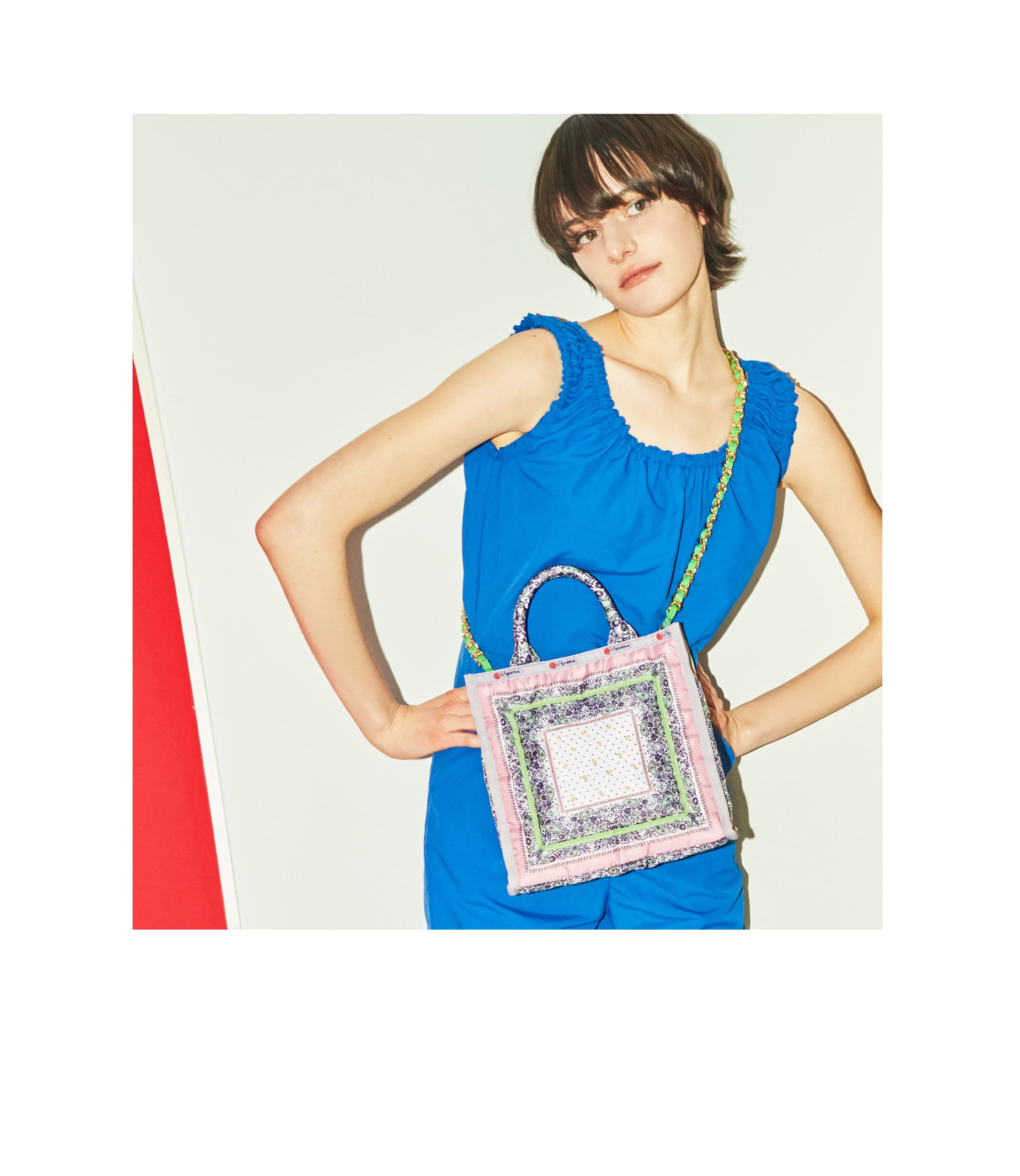 Stylish Small Chain Tote Bag for Women - Trendy Crossbody Shoulder Bag with Detachable Chain Strap - Perfect for Shopping, Travel & Everyday Use