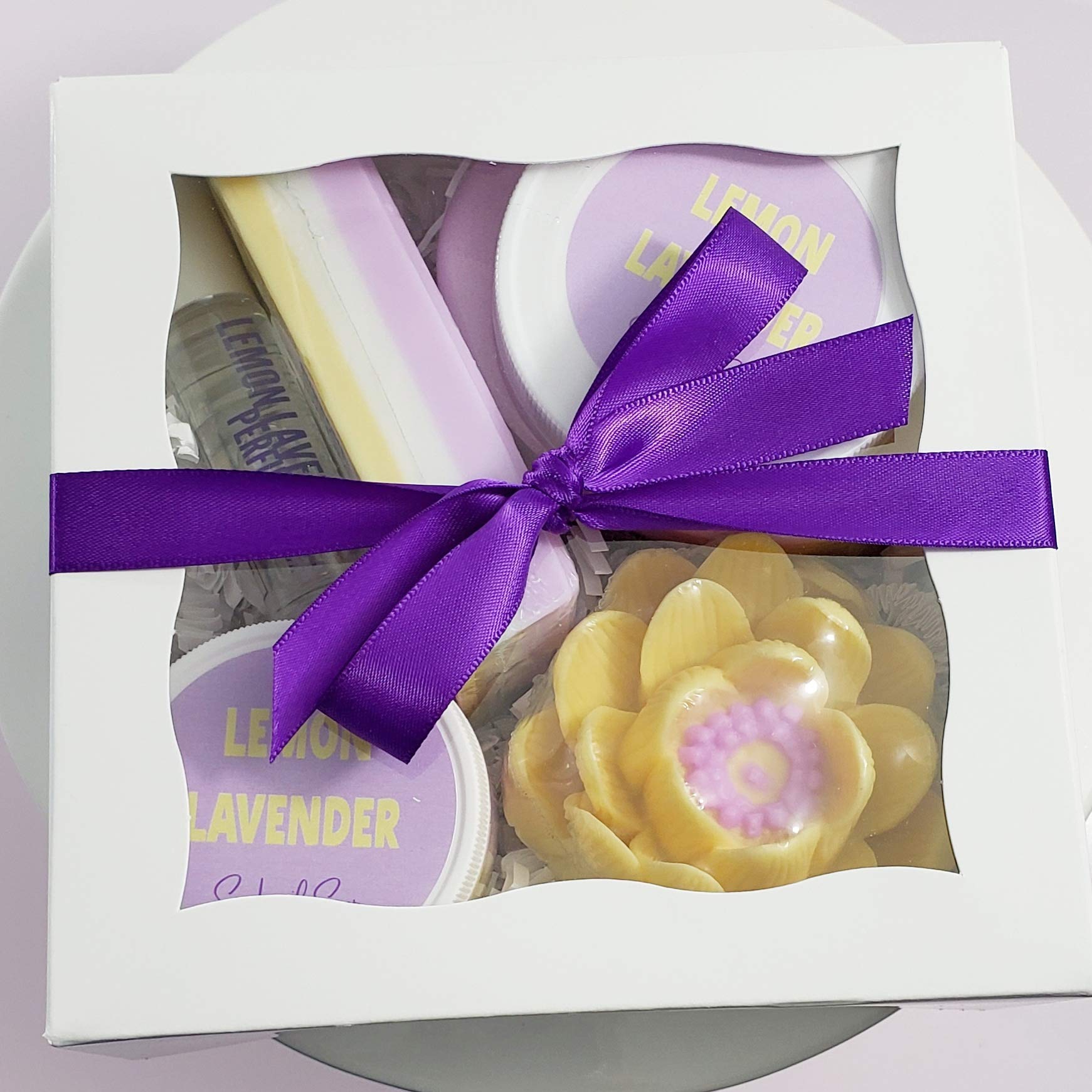 Lemon Lavender Relaxing Spa Gift Set - Aromatherapy Lotus Bath & Body Care Basket for Women | Perfect Birthday, Mother's Day & Thank You Gift | Ideal for Home Spa, Self-Care & Stress Relief