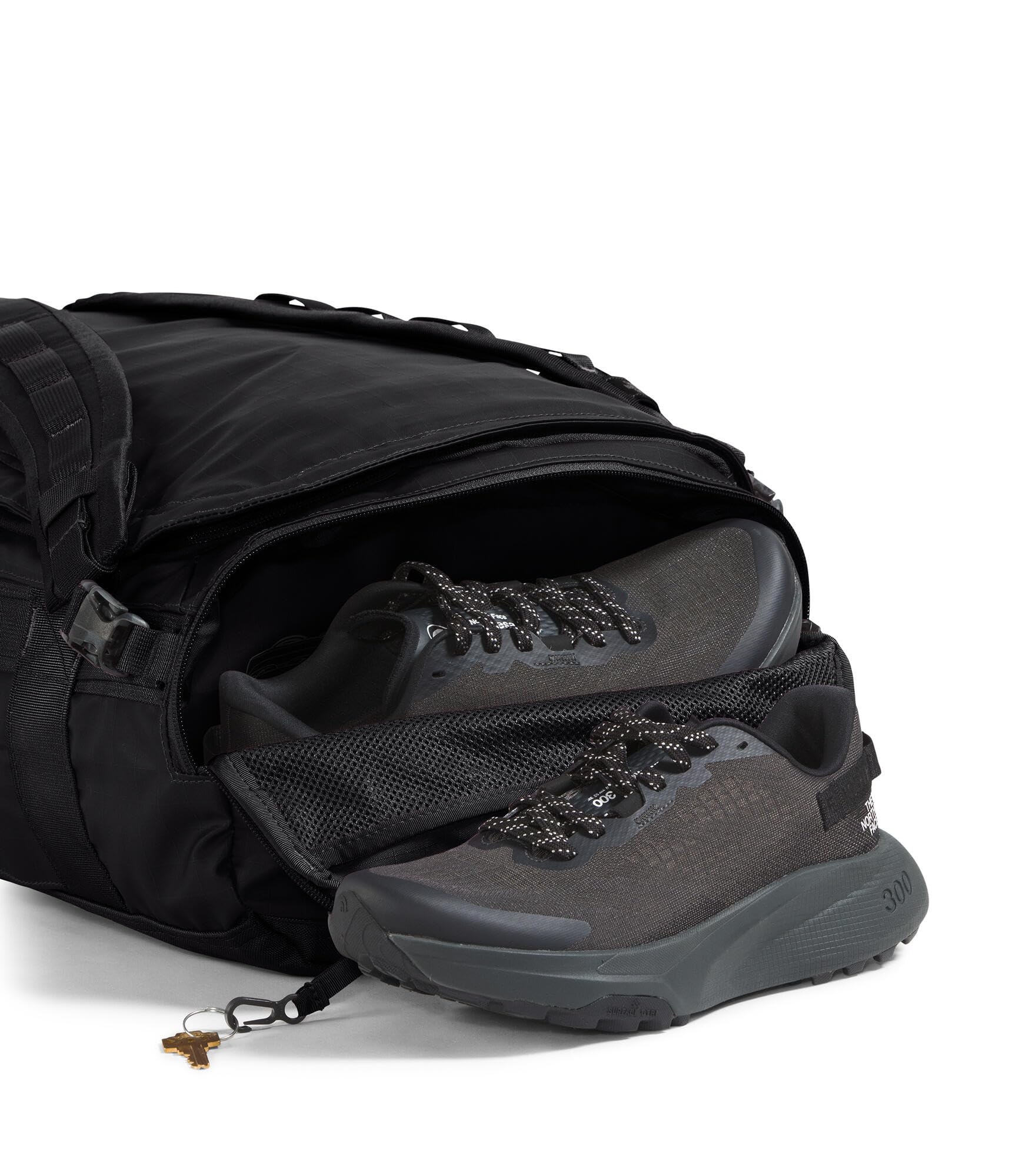 THE NORTH FACE Base Camp Voyager Duffel 32L Travel Duffel Bag - TNF Black/TNF White - Durable Water-Resistant Gear for Hiking, Camping & Gym - Perfect Carry-On Luggage for Outdoor Adventures
