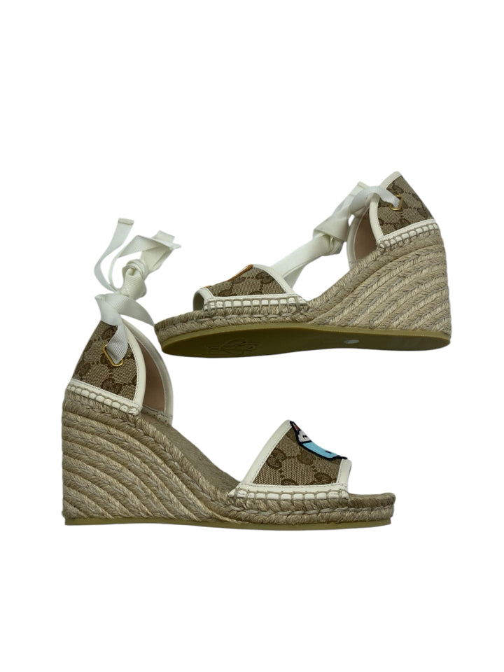 Gucci Women's Tan Espadrille Shoes with Patch - Size 39 (US 9) | Casual Summer Flats for Beach, Vacation & Everyday Wear