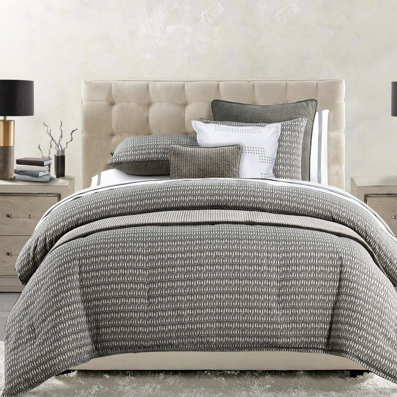 Fenton Luxury Bedding Set - Queen Size Soft Microfiber Sheet Set with Pillowcases - Perfect for Master Bedroom, Guest Room & Airbnb