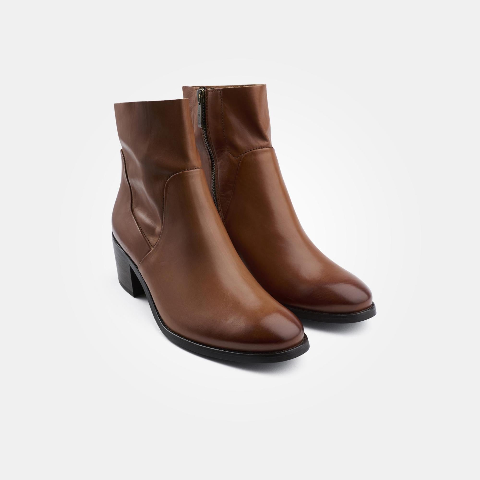 PAUL GREEN Women's Tan Leather Ankle Boots 9025 - Stylish & Comfortable for Casual Outings, Work & Fall Fashion