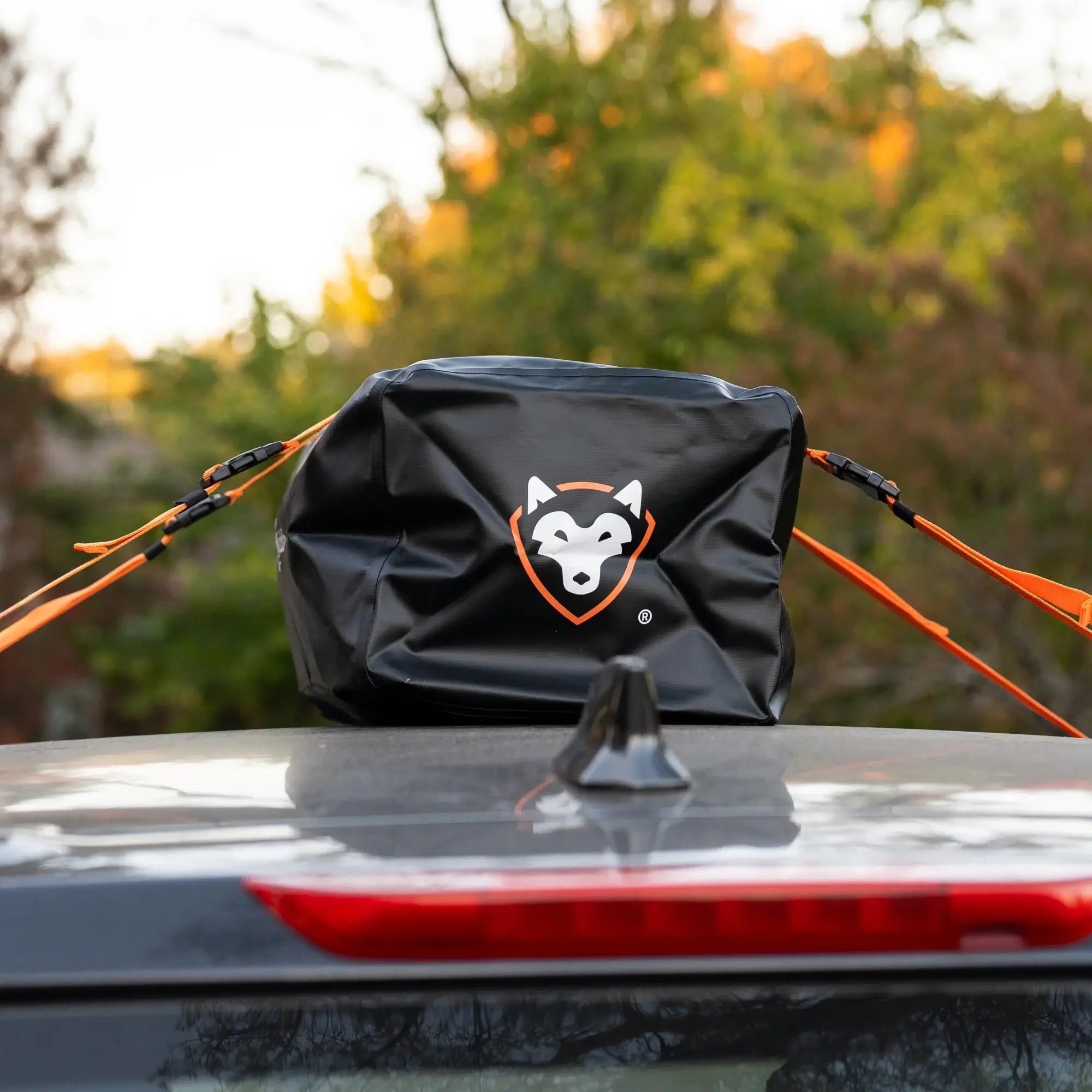 Waterproof Car Top Duffel Bag - Heavy Duty Roof Cargo Carrier for Travel, Camping & Road Trips - Universal Fit for SUV, Sedan & Truck - Extra Large Storage for Luggage, Gear & Sports Equipment