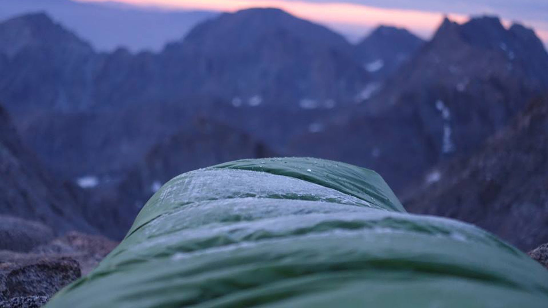 Best Lightweight & Waterproof Sleeping Bags for Camping, Hiking & Backpacking - Warm & Compact for Outdoor Adventures